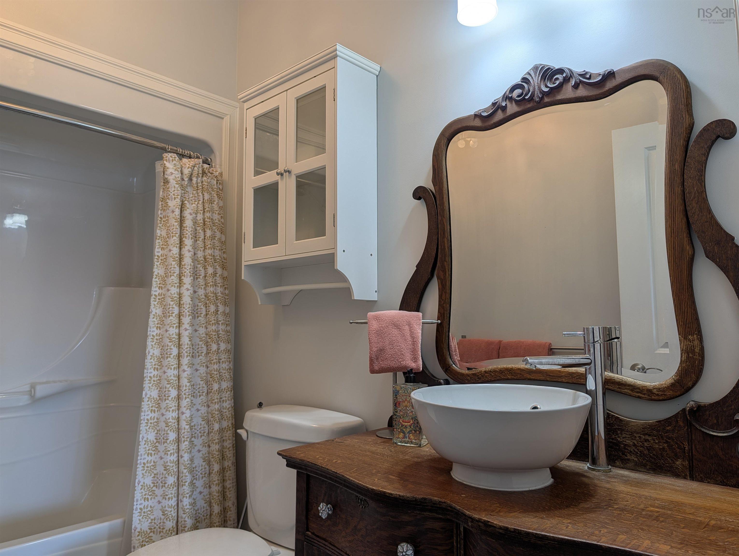 $414,400.00: 204 24 Harbourside Drive, Wolfville