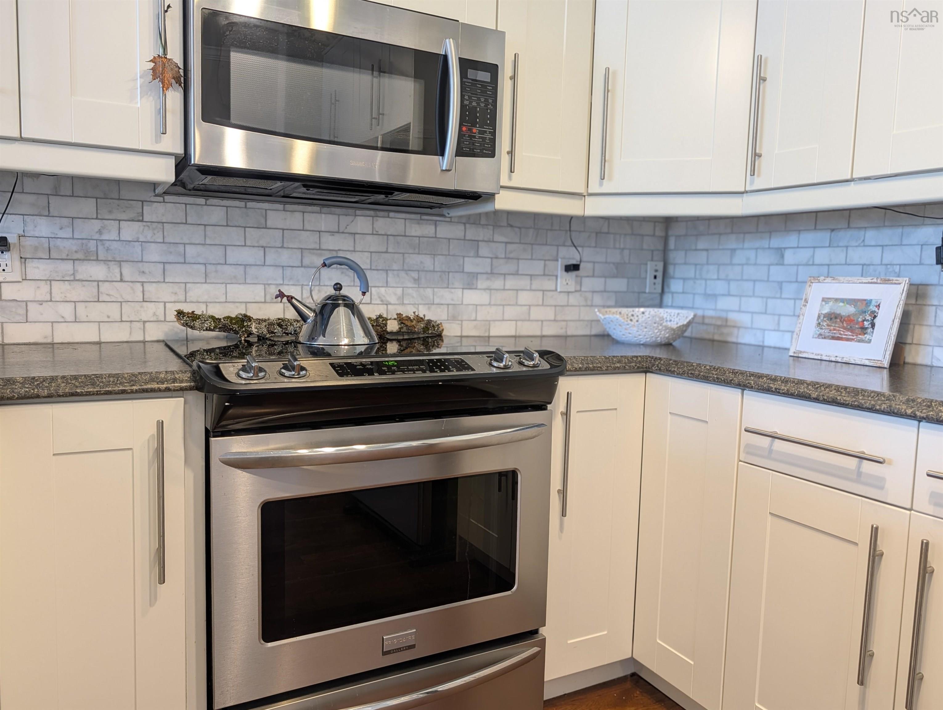 $414,400.00: 204 24 Harbourside Drive, Wolfville