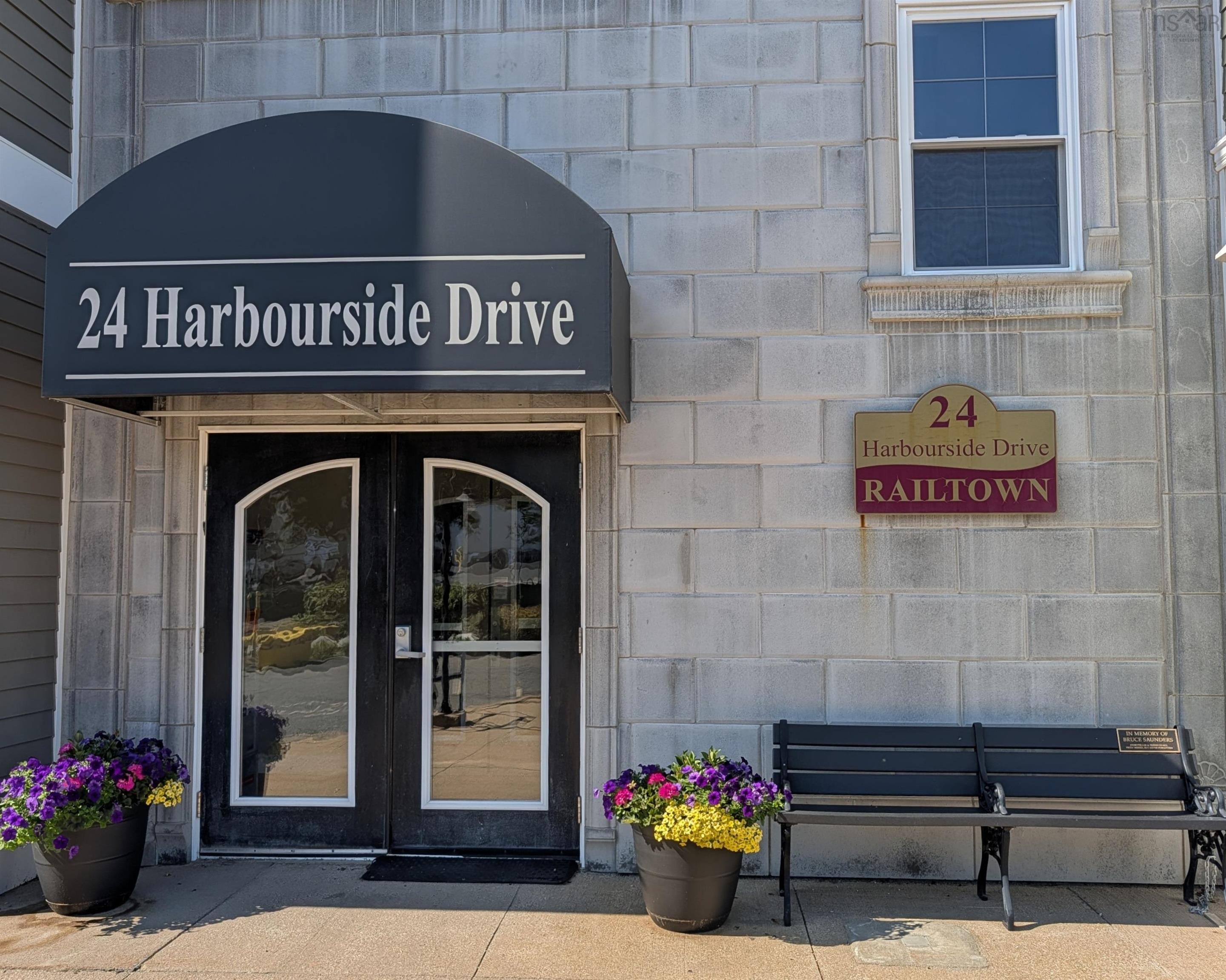 $414,400.00: 204 24 Harbourside Drive, Wolfville