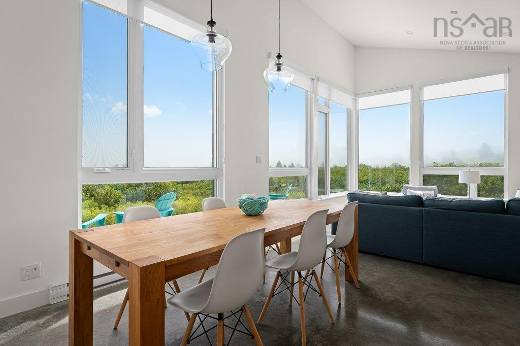 $975,000.00: 81 Hirtle Beach Road, Kingsburg