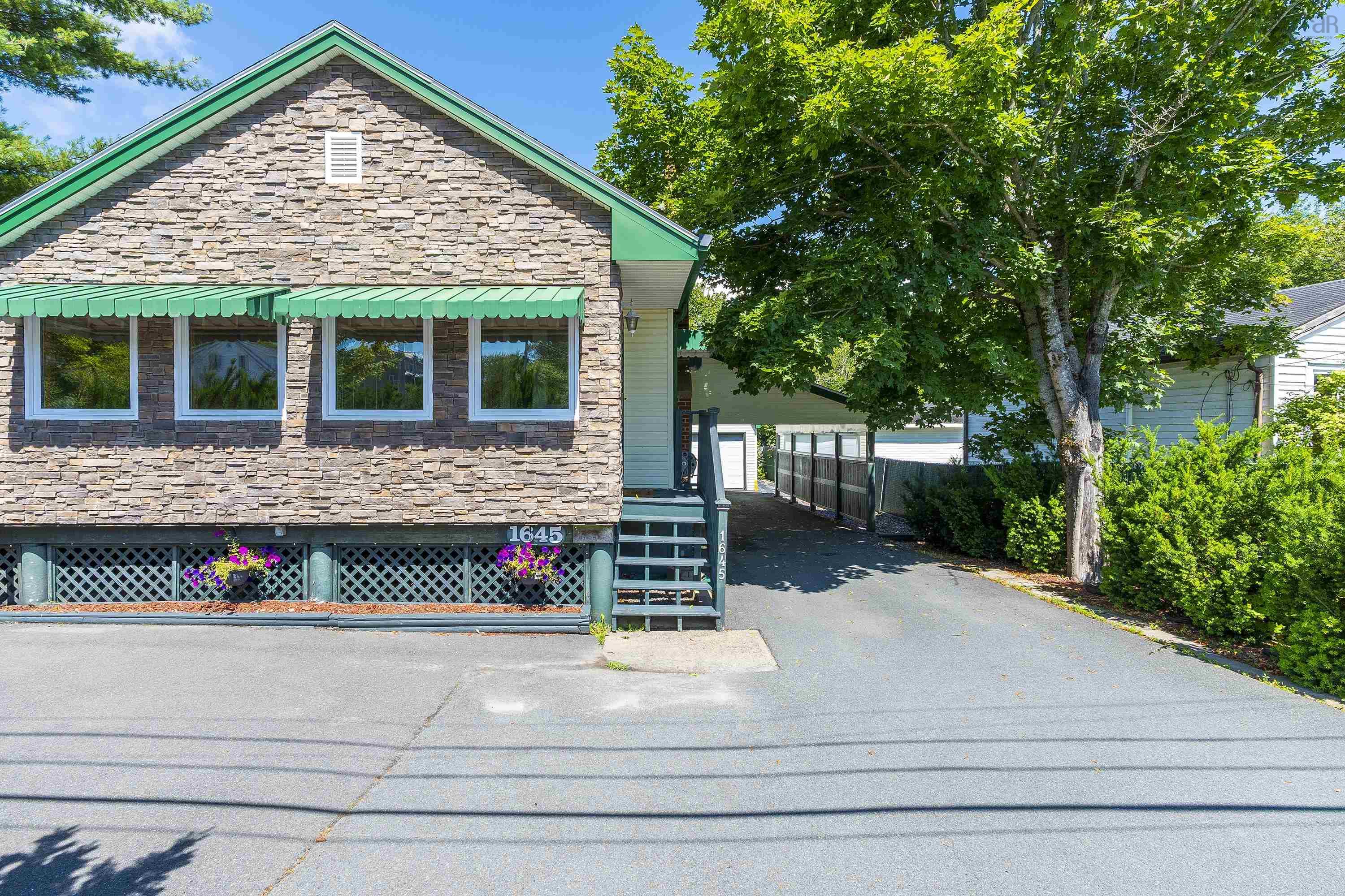 1645 St Margarets Bay Road, Timberlea, NS (MLS 202619445)