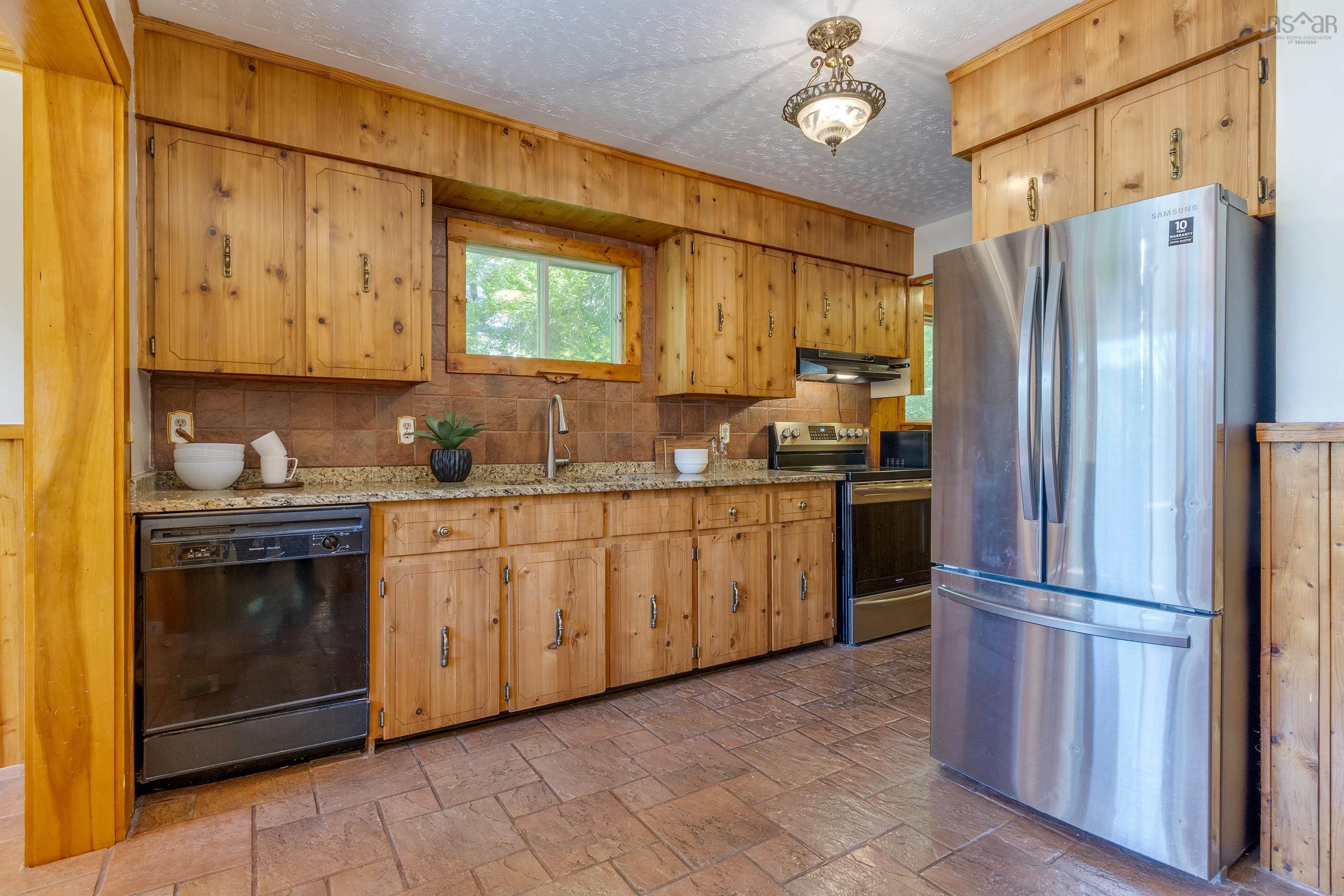 1645 St Margarets Bay Road, Timberlea, NS (MLS 202619445)
