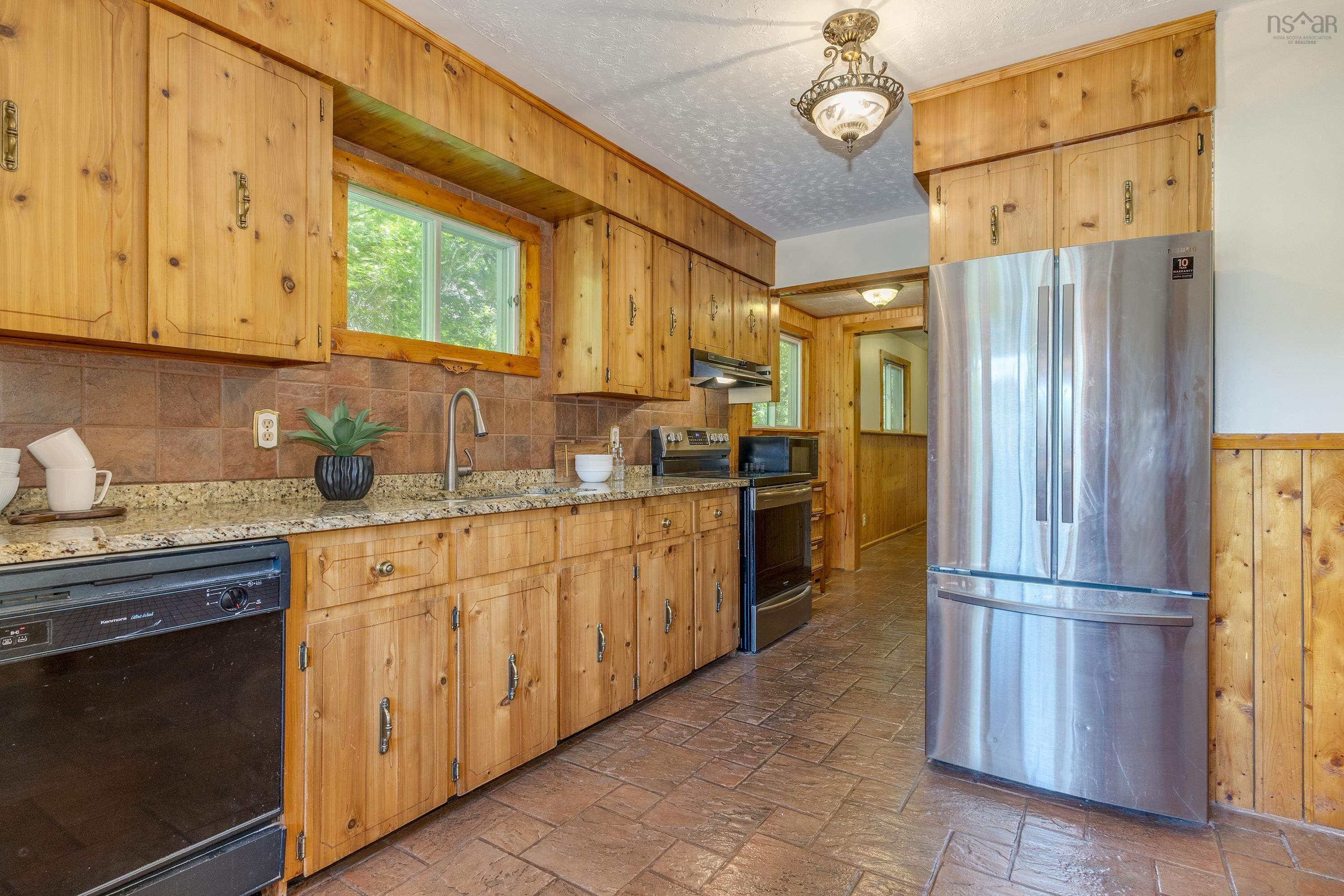 1645 St Margarets Bay Road, Timberlea, NS (MLS 202619445)
