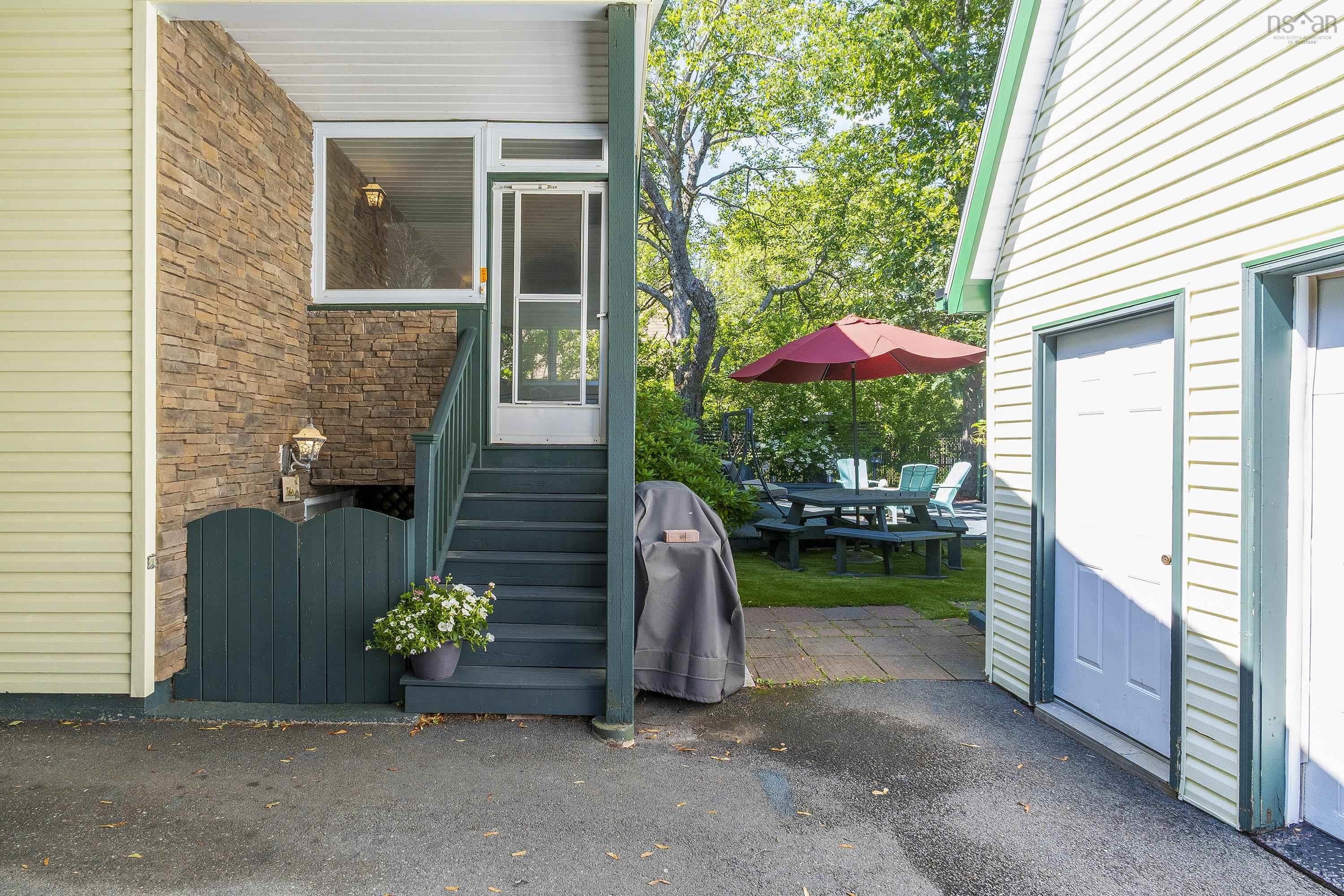 1645 St Margarets Bay Road, Timberlea, NS (MLS 202619445)