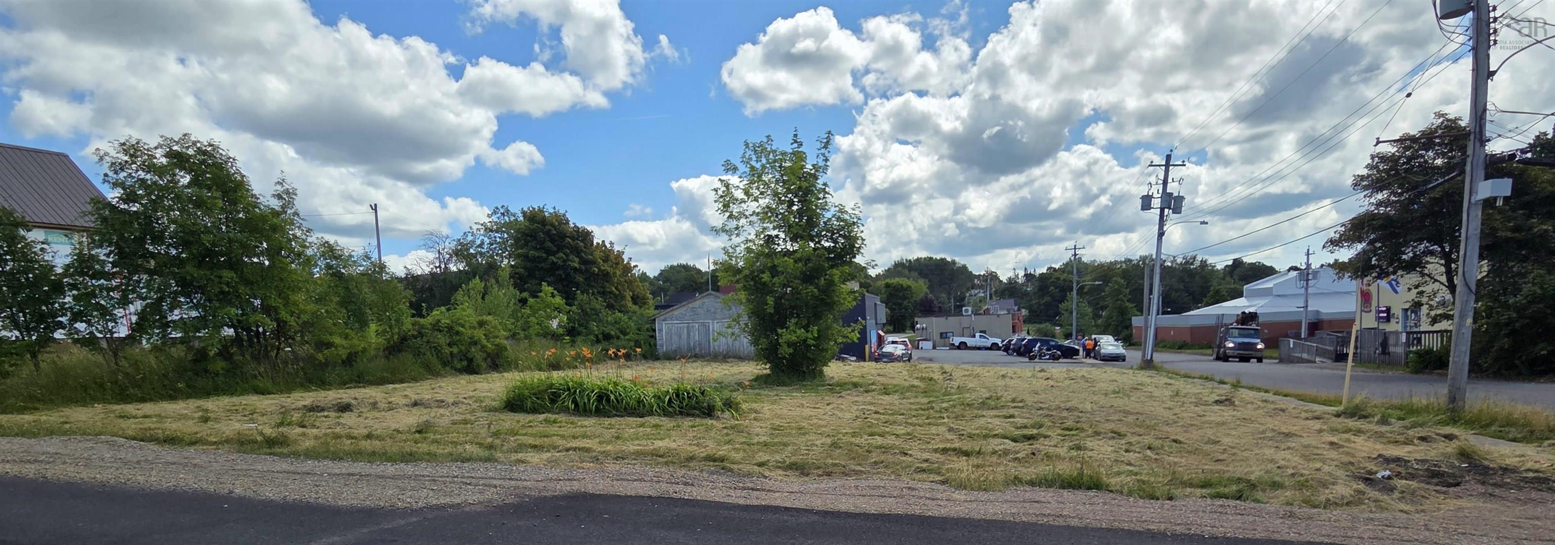 $25,000.00: Elgin Street, Springhill