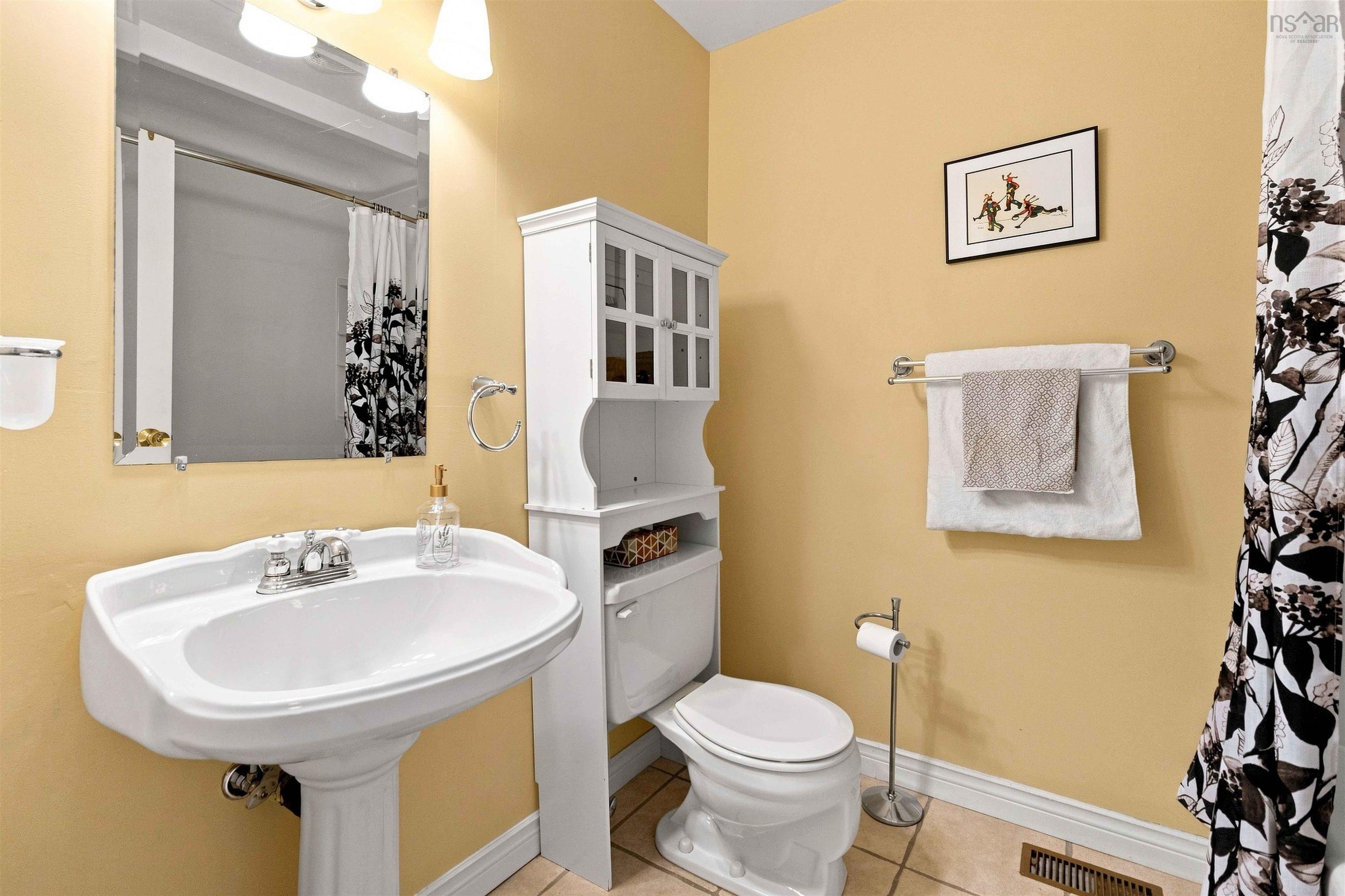 7 Forestside Crescent, Clayton Park, NS (MLS 202619605)