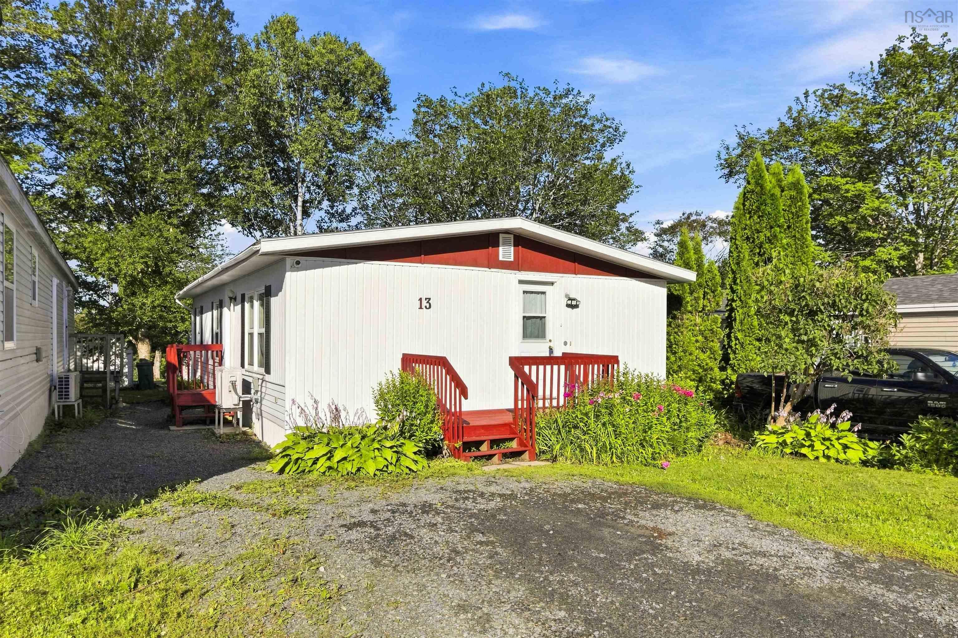 13 Sneezy Avenue, Lake Echo, NS (MLS® 202619649)