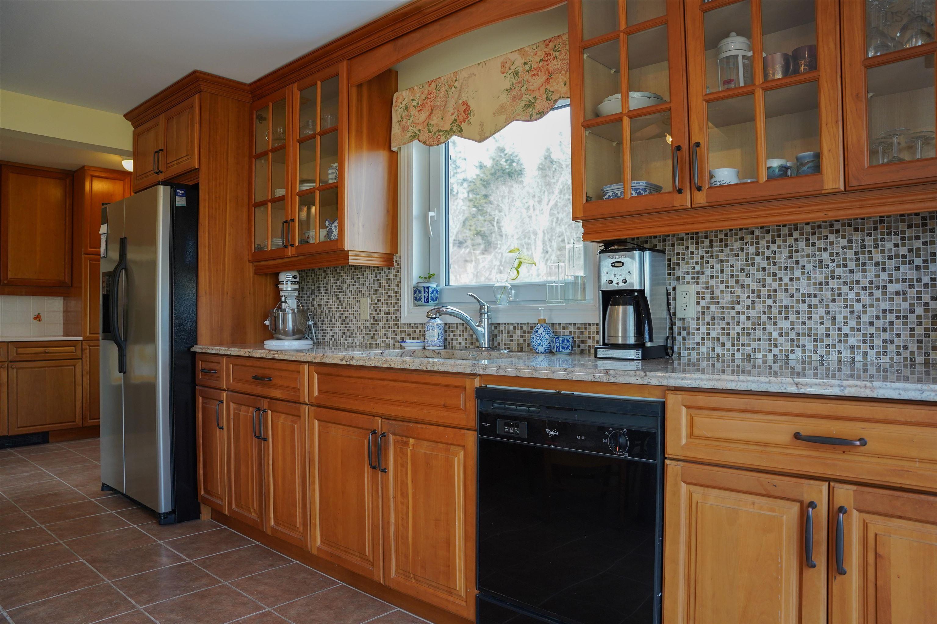 $899,900.00: 2125 Hillside Boularderie Road, Hillside Boularderie