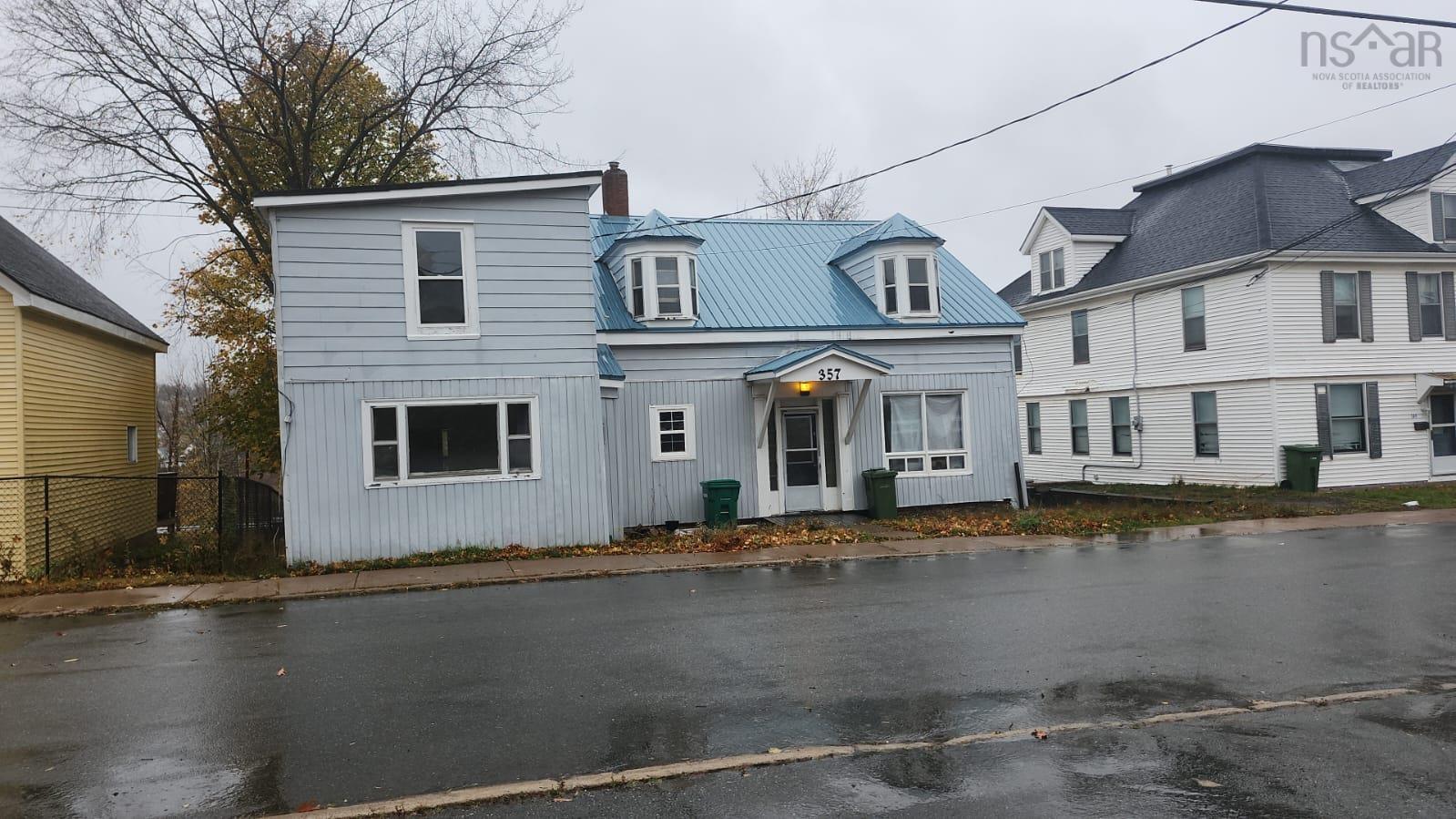 $139,900.00: 357-359 MacDonald Street, New Glasgow
