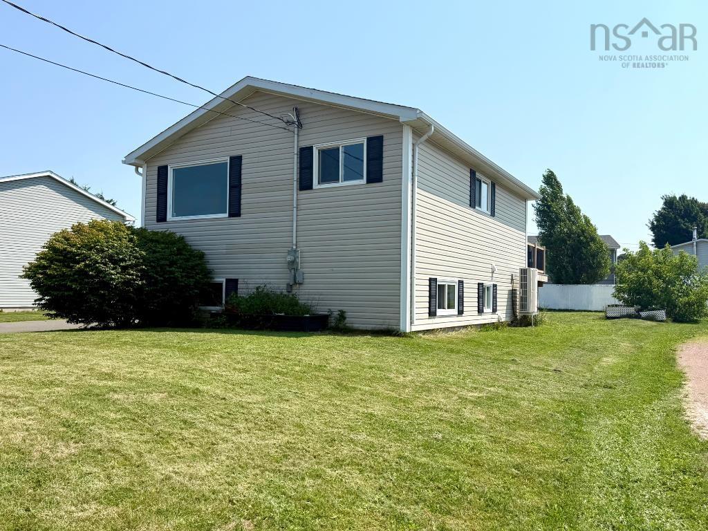 20 Dickey Street, Amherst, NS (MLS® 202619662)