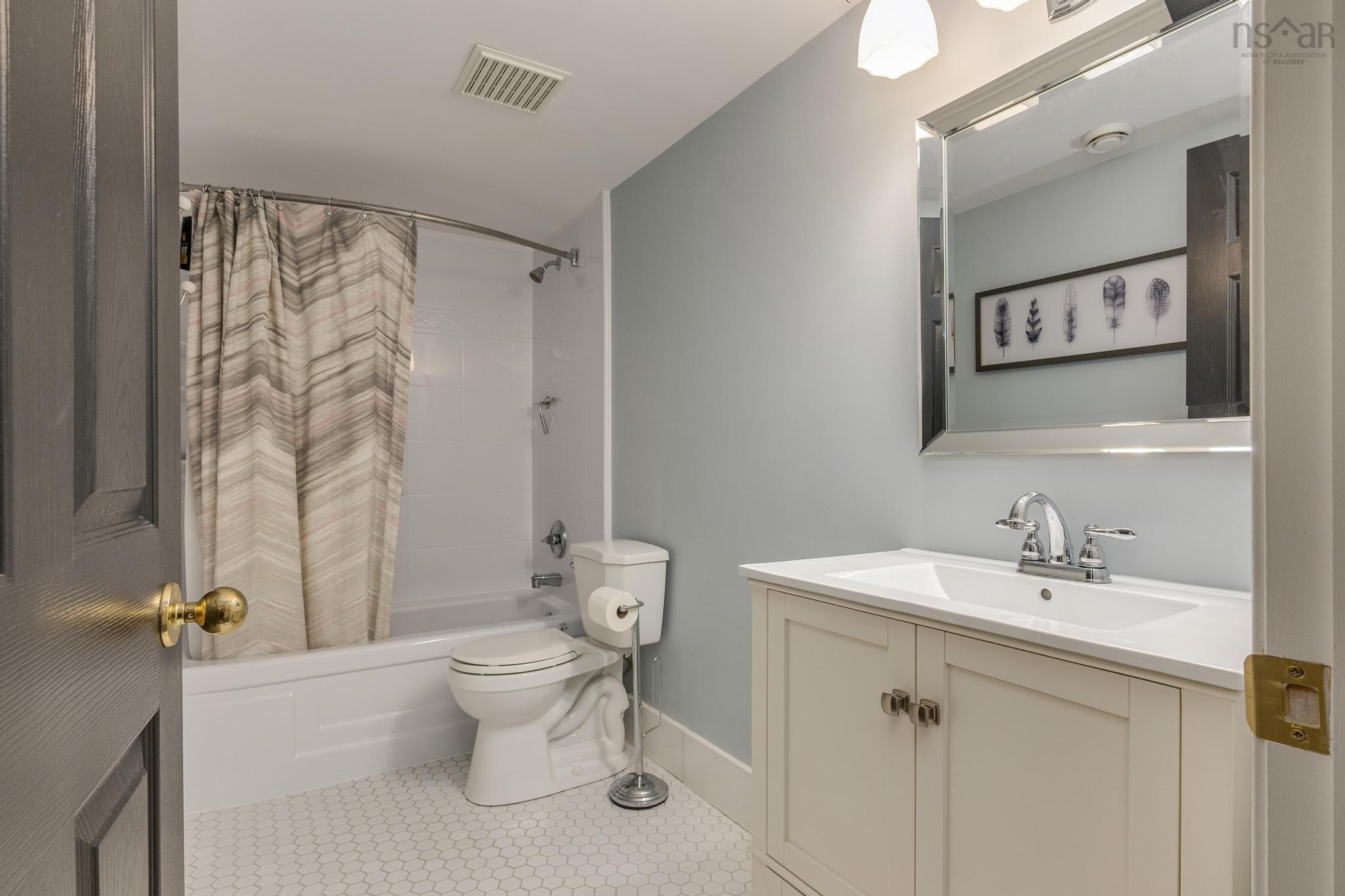 8 Stockleigh Place, Clayton Park, NS (MLS 202619668)