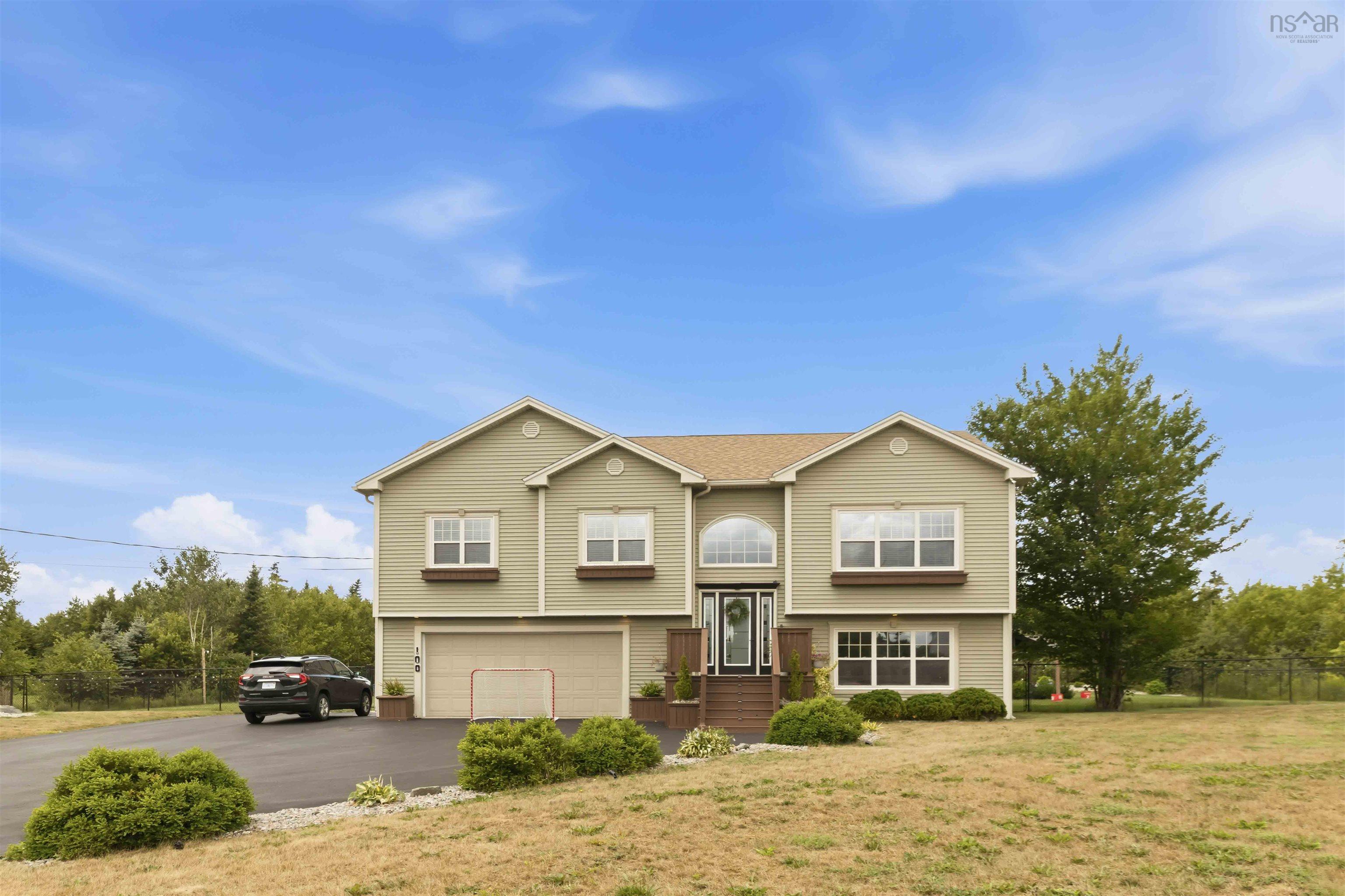 $899,000.00: 100 Morgan Drive, Lawrencetown