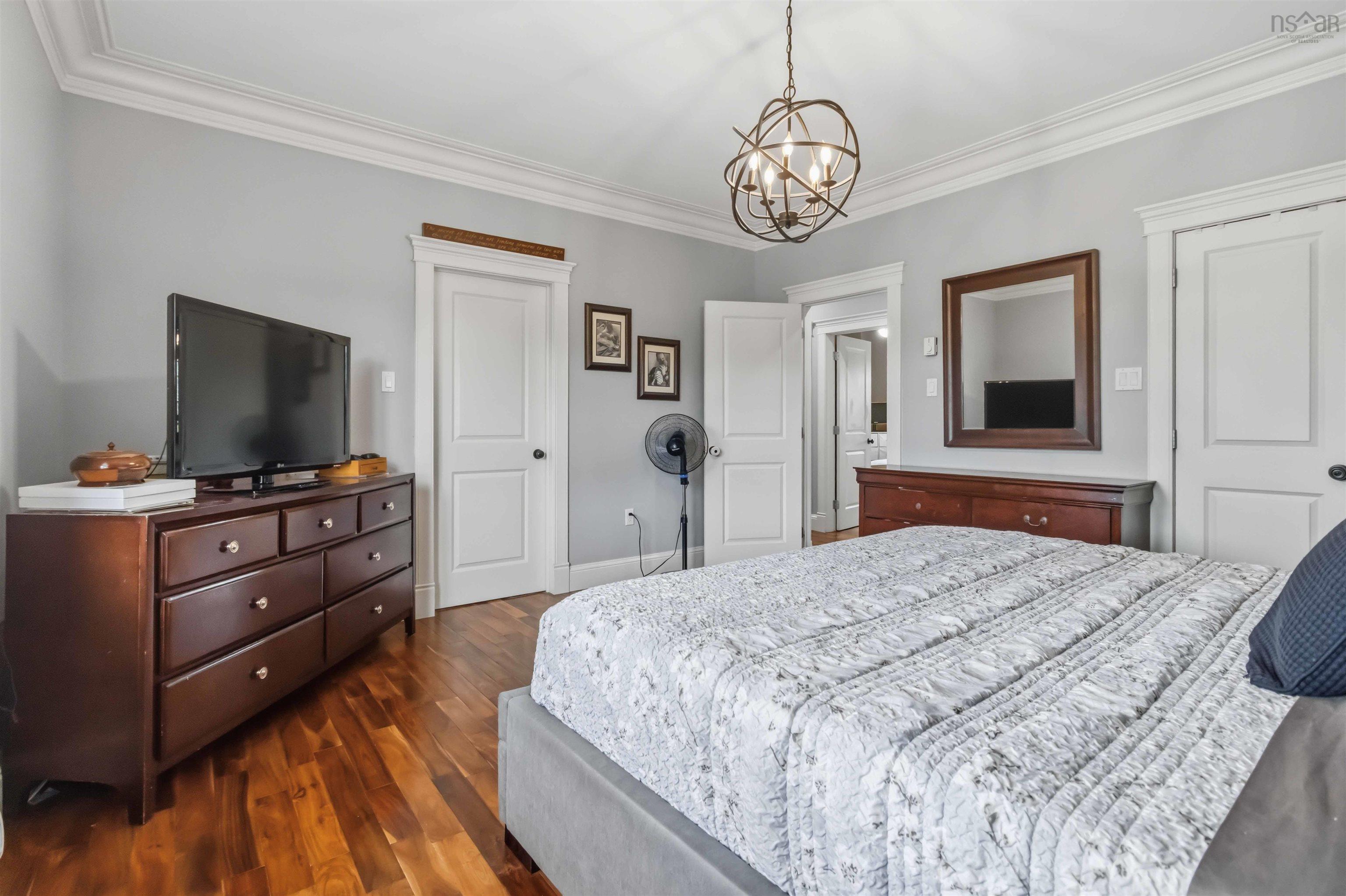 $899,000.00: 100 Morgan Drive, Lawrencetown