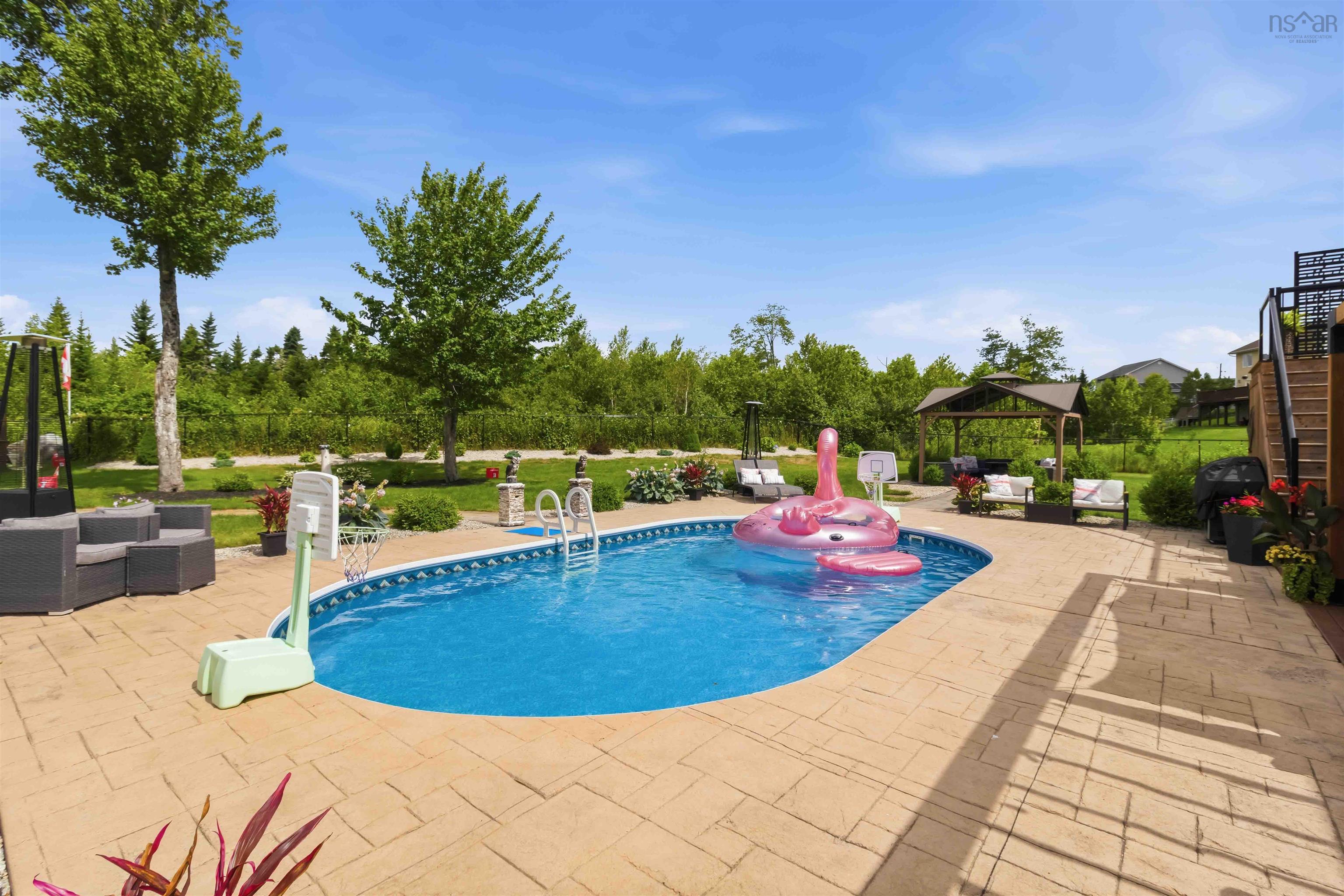 $899,000.00: 100 Morgan Drive, Lawrencetown