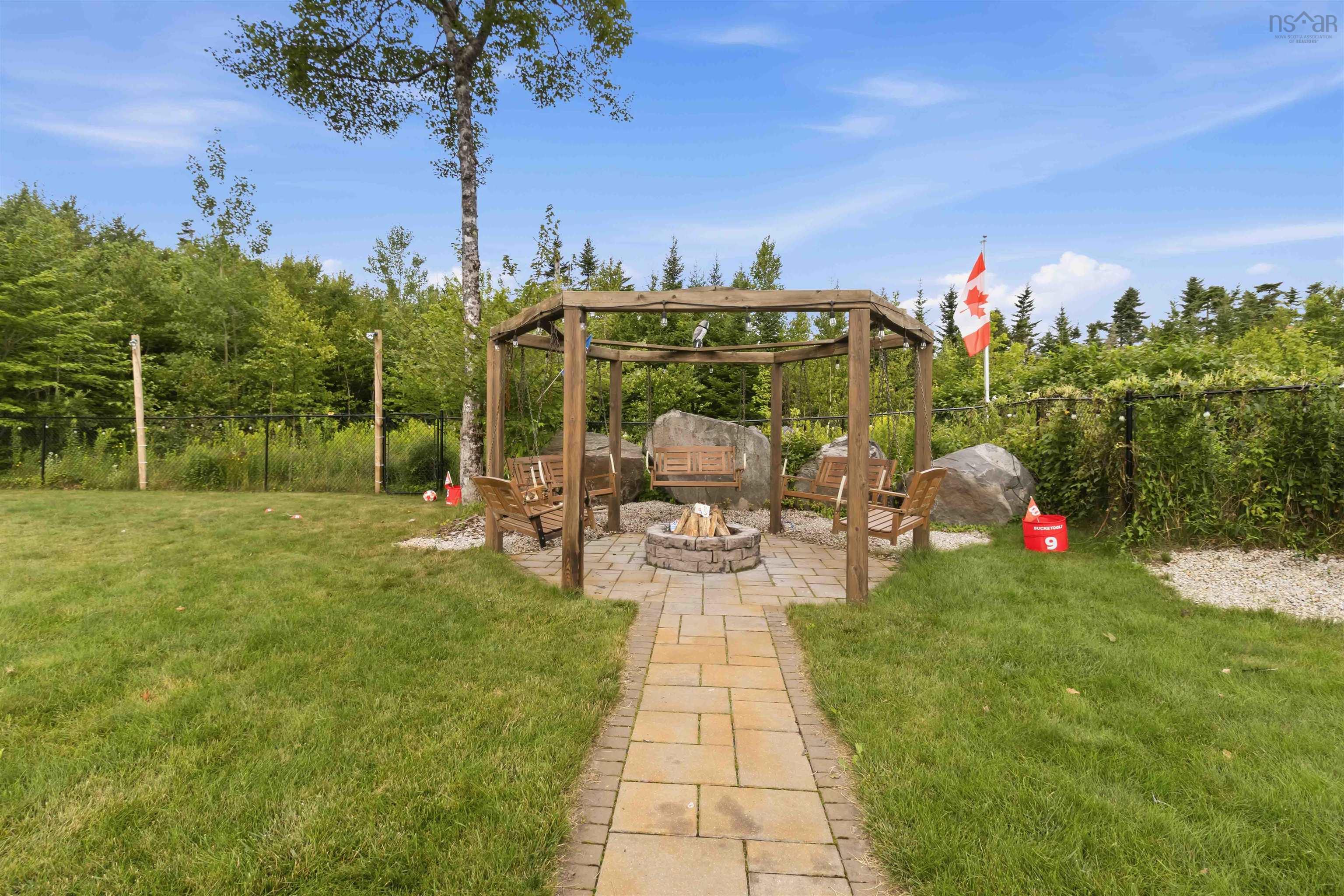 $899,000.00: 100 Morgan Drive, Lawrencetown