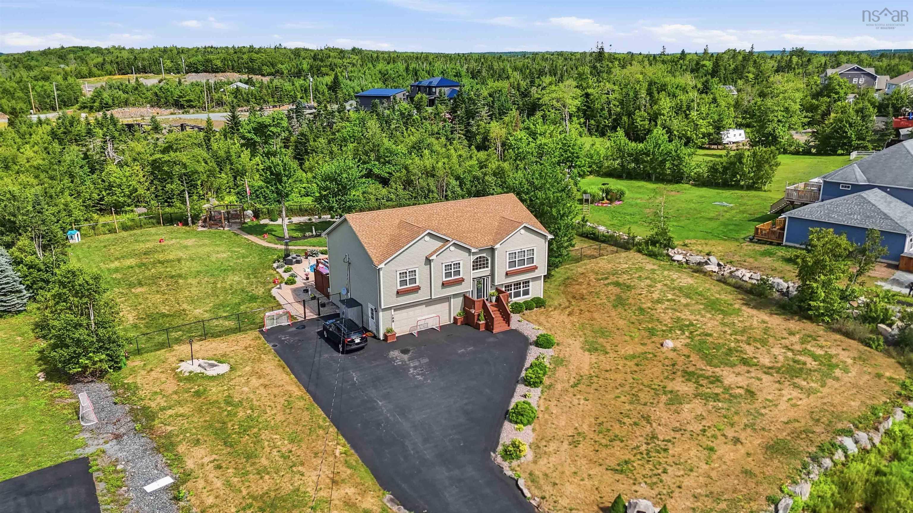 $899,000.00: 100 Morgan Drive, Lawrencetown