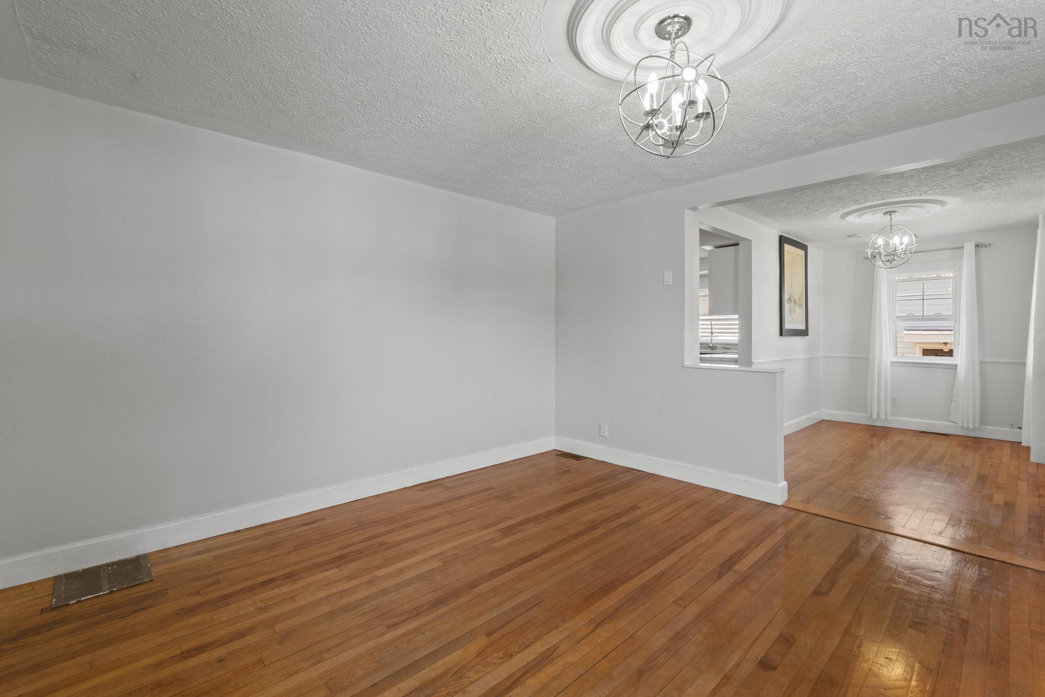 $484,000.00: 41 Pine Grove Drive, Halifax