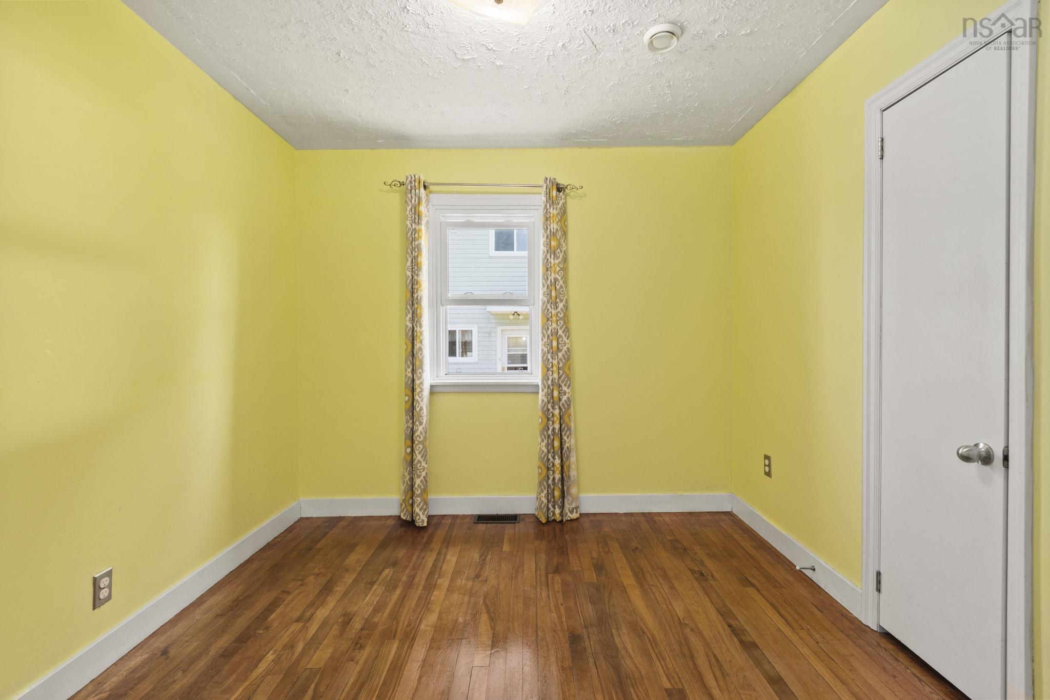 $484,000.00: 41 Pine Grove Drive, Halifax