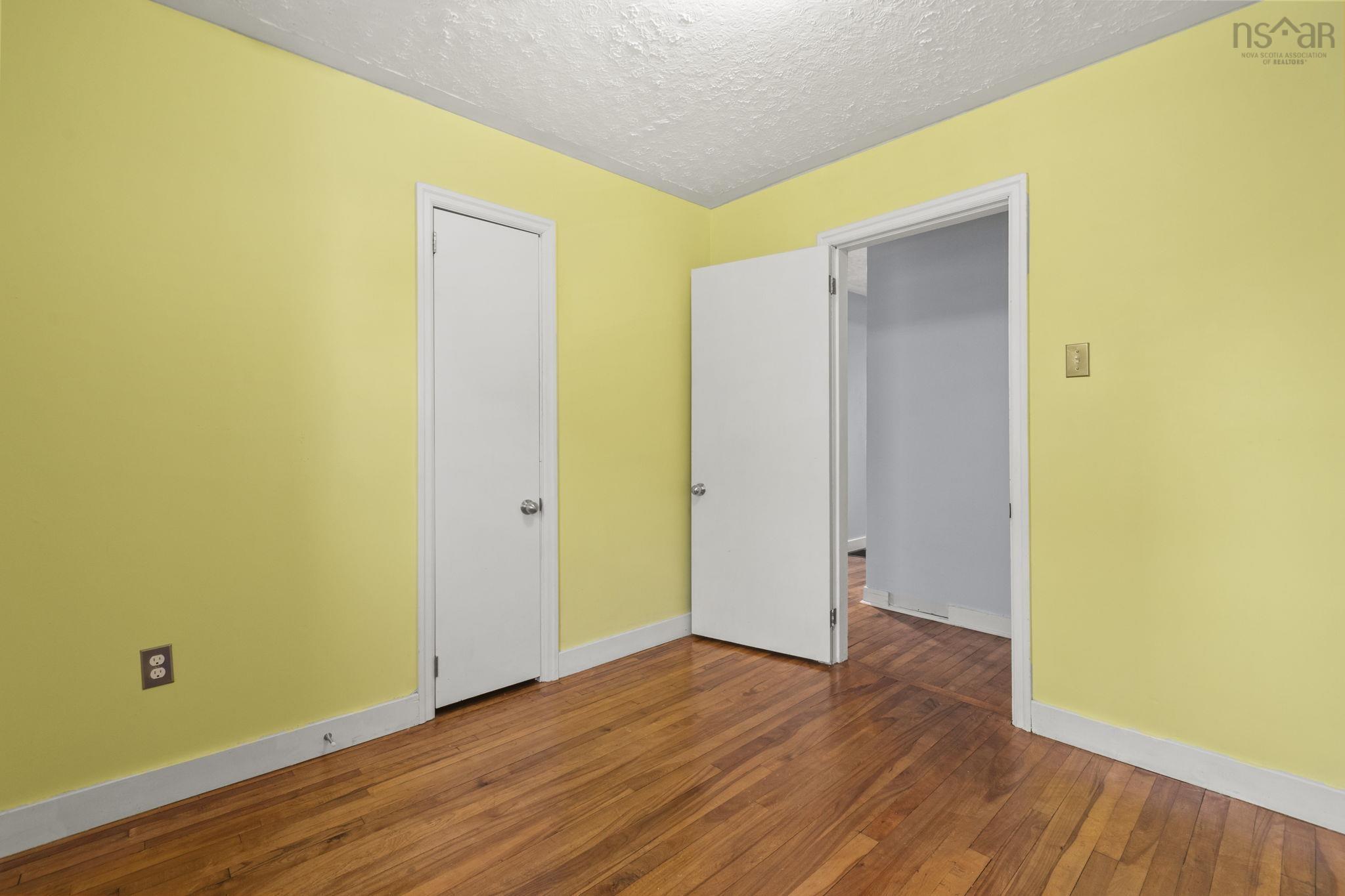 $484,000.00: 41 Pine Grove Drive, Halifax