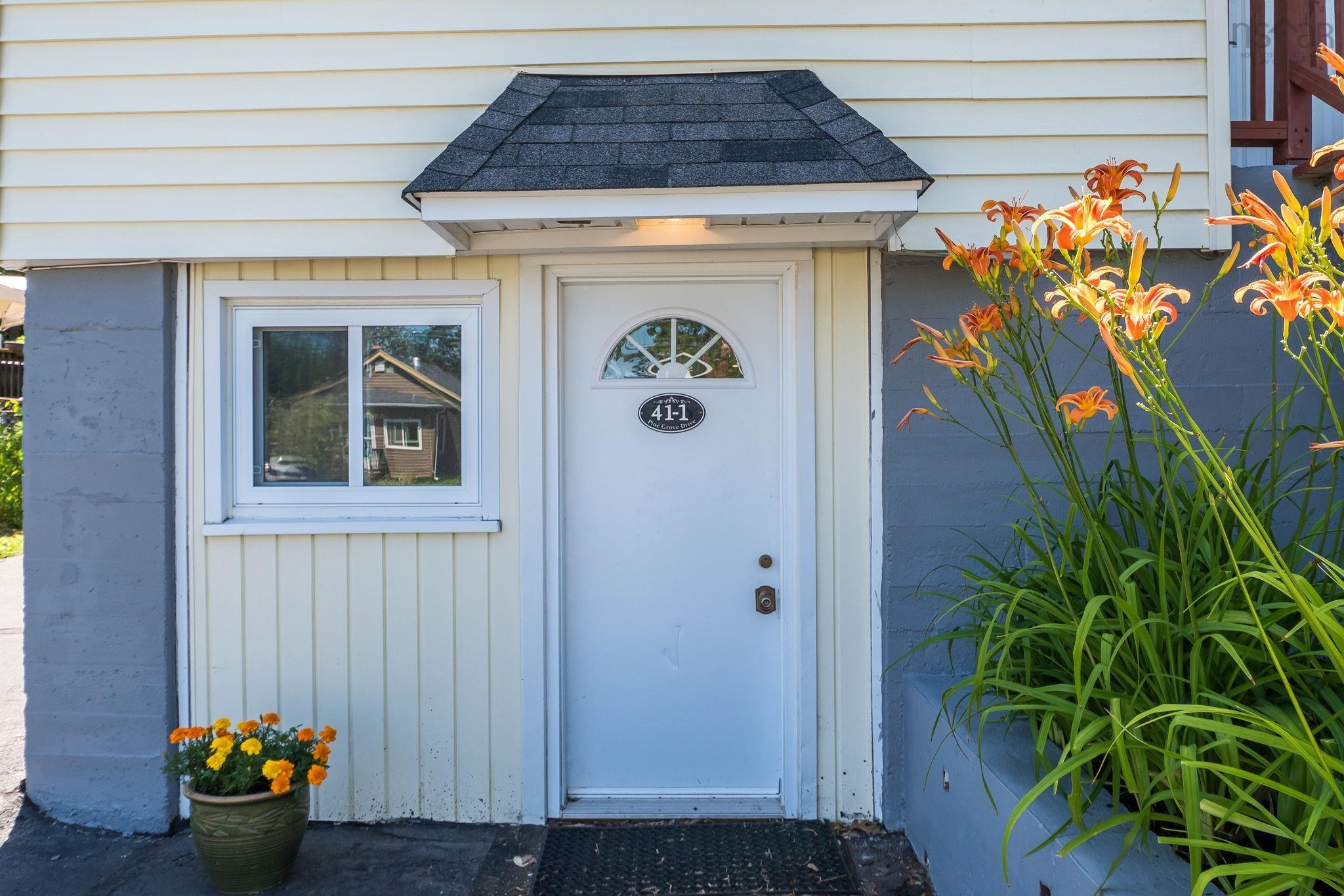 $484,000.00: 41 Pine Grove Drive, Halifax