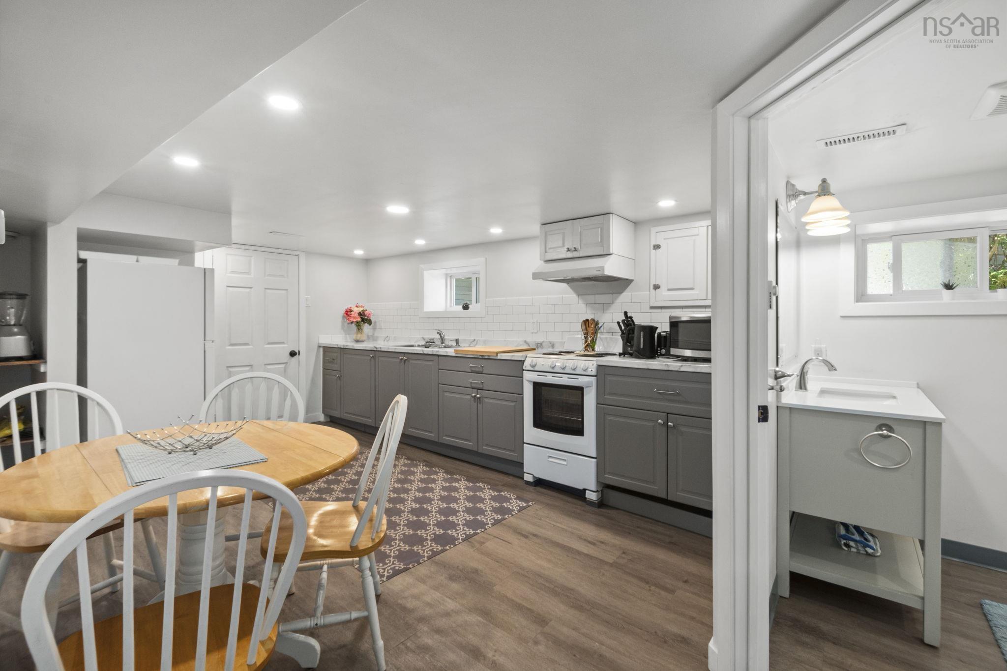 $484,000.00: 41 Pine Grove Drive, Halifax