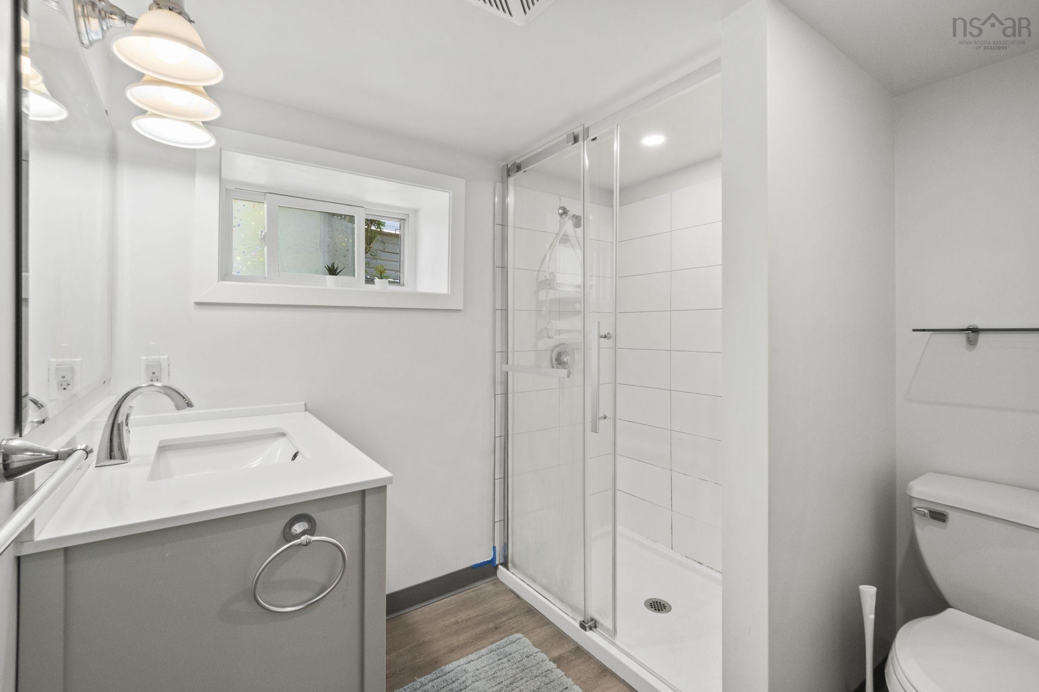 $484,000.00: 41 Pine Grove Drive, Halifax