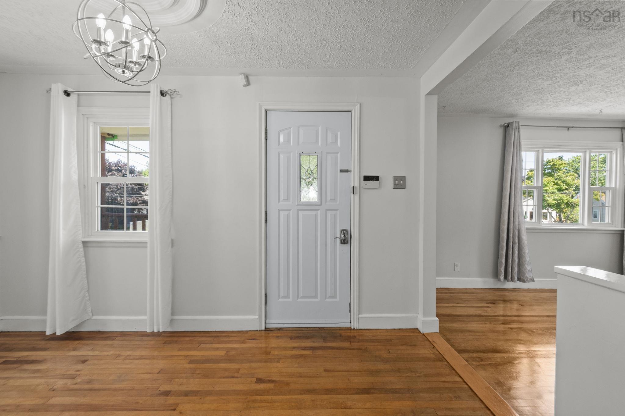 $484,000.00: 41 Pine Grove Drive, Halifax