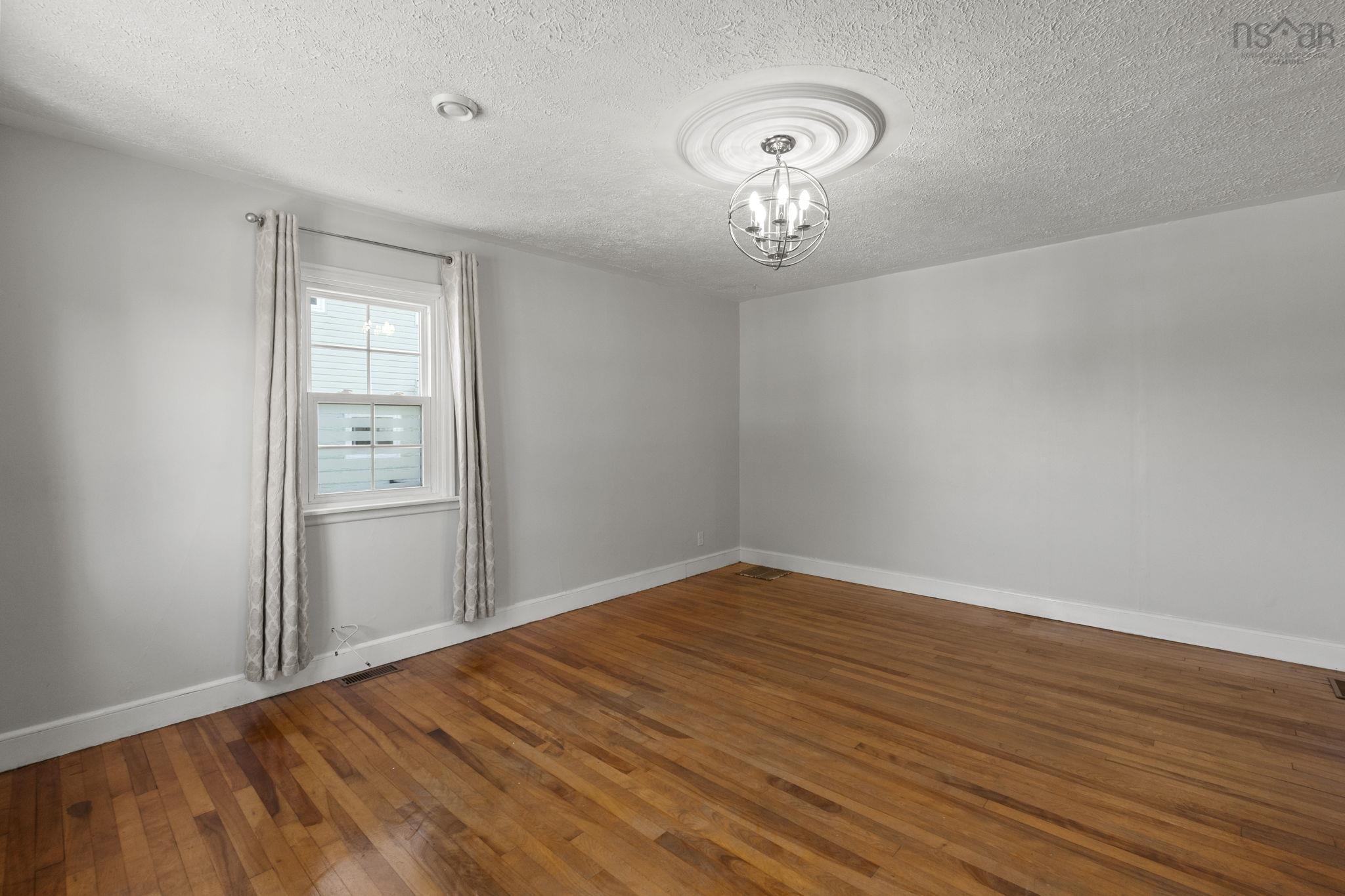 $484,000.00: 41 Pine Grove Drive, Halifax