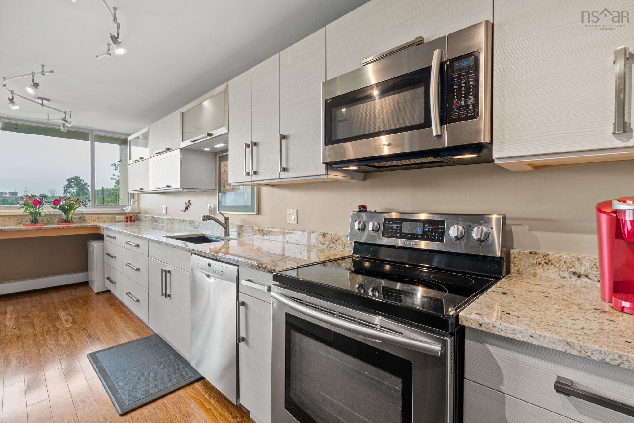 $539,000.00: 502 990 Mclean Street, Halifax