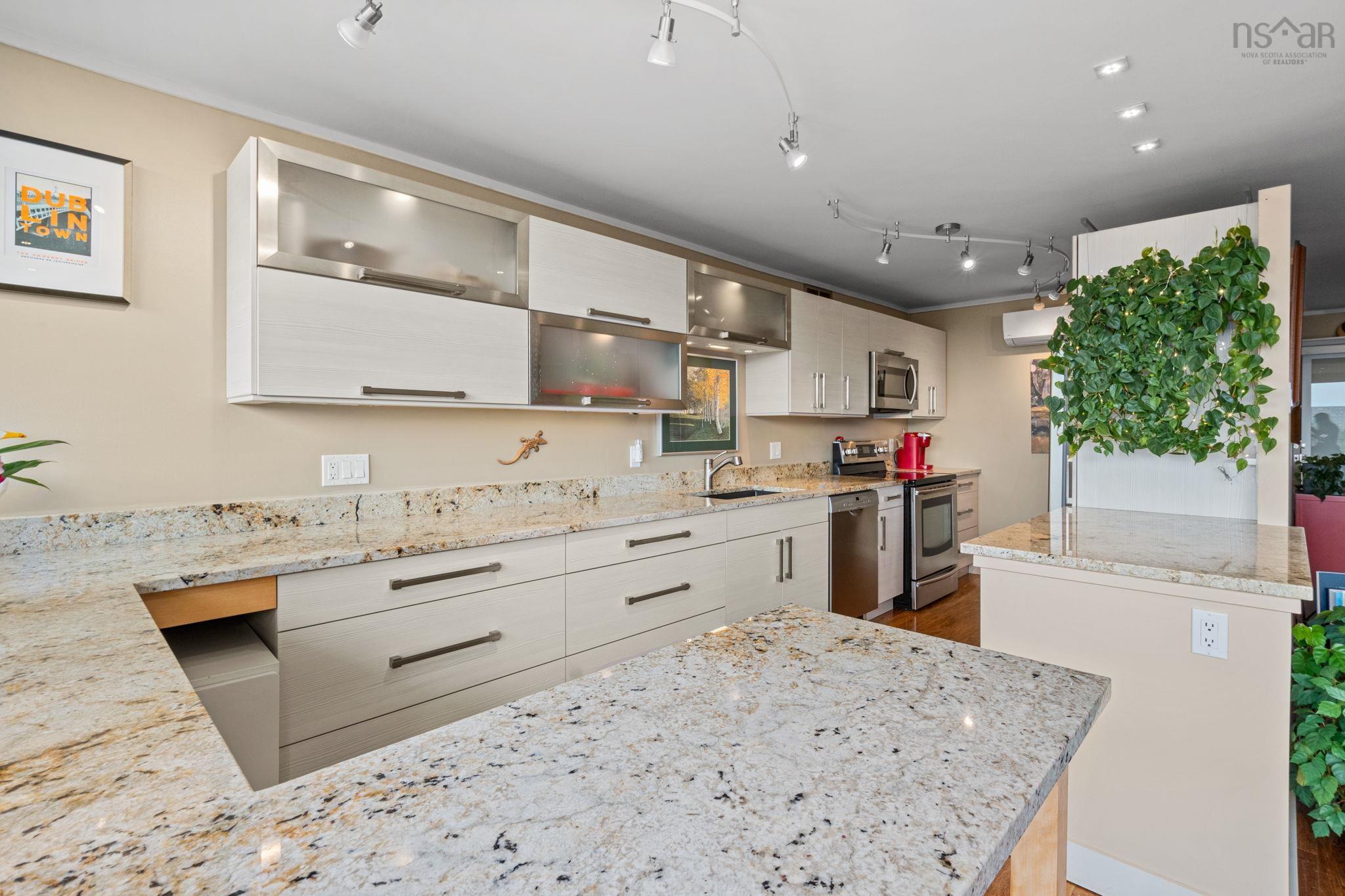 $539,000.00: 502 990 Mclean Street, Halifax