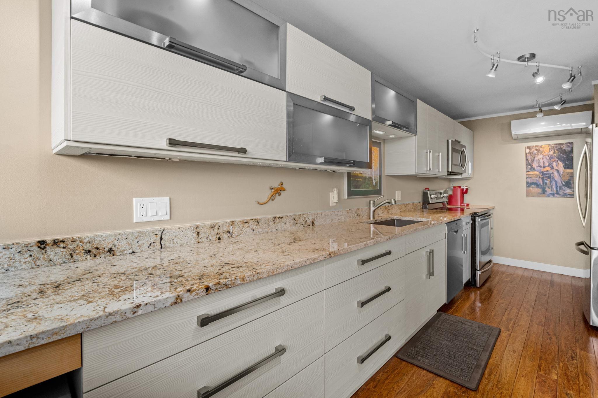 $539,000.00: 502 990 Mclean Street, Halifax