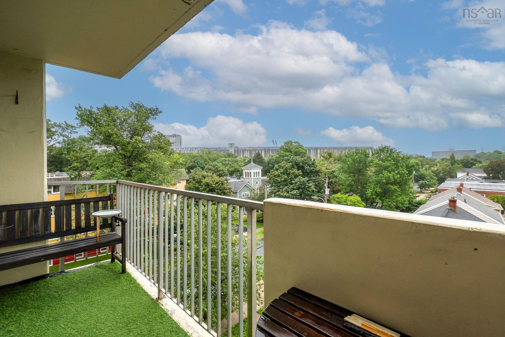 $539,000.00: 502 990 Mclean Street, Halifax