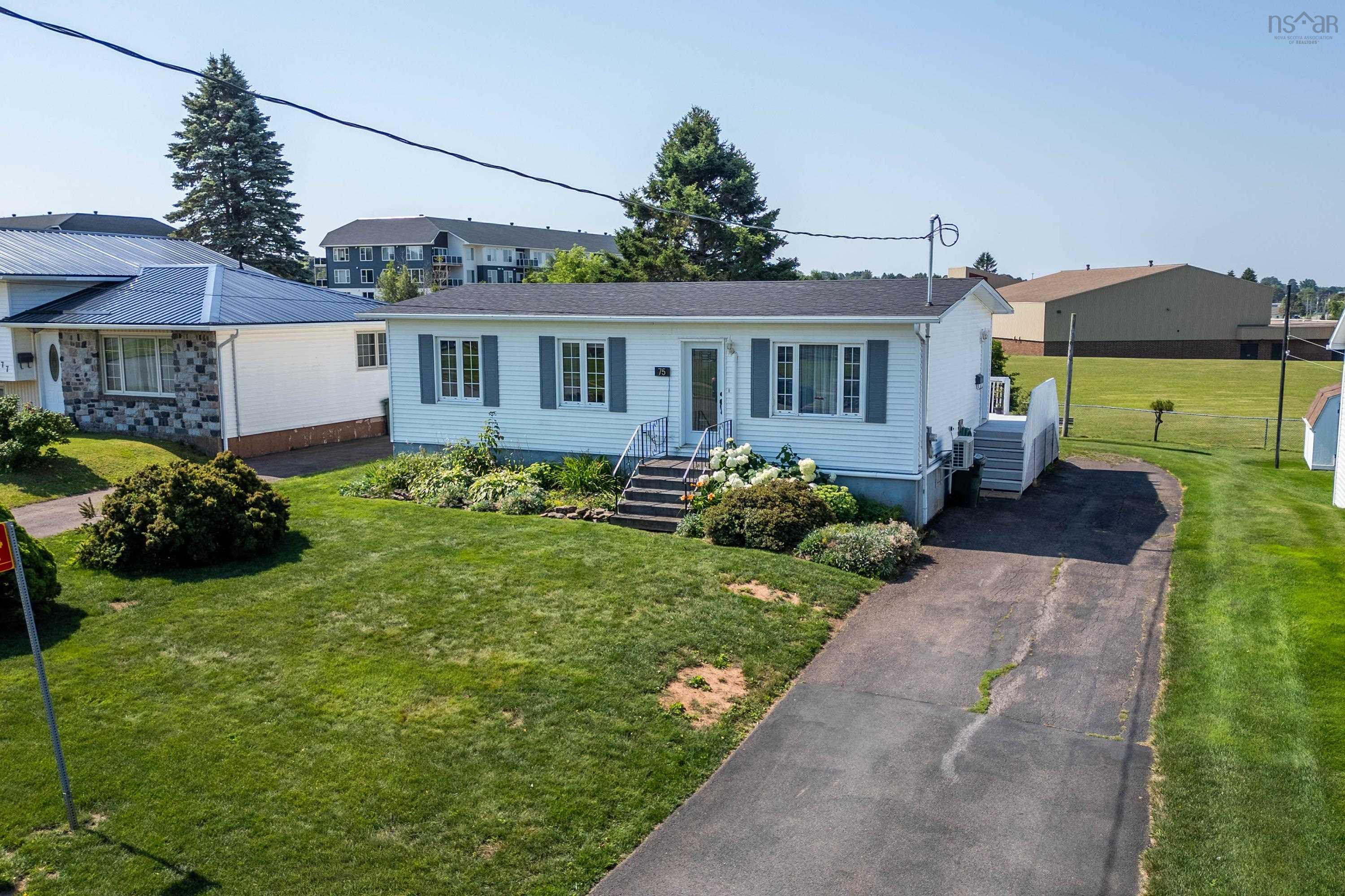 75 Willow Street, Amherst, NS (MLS 202619803)