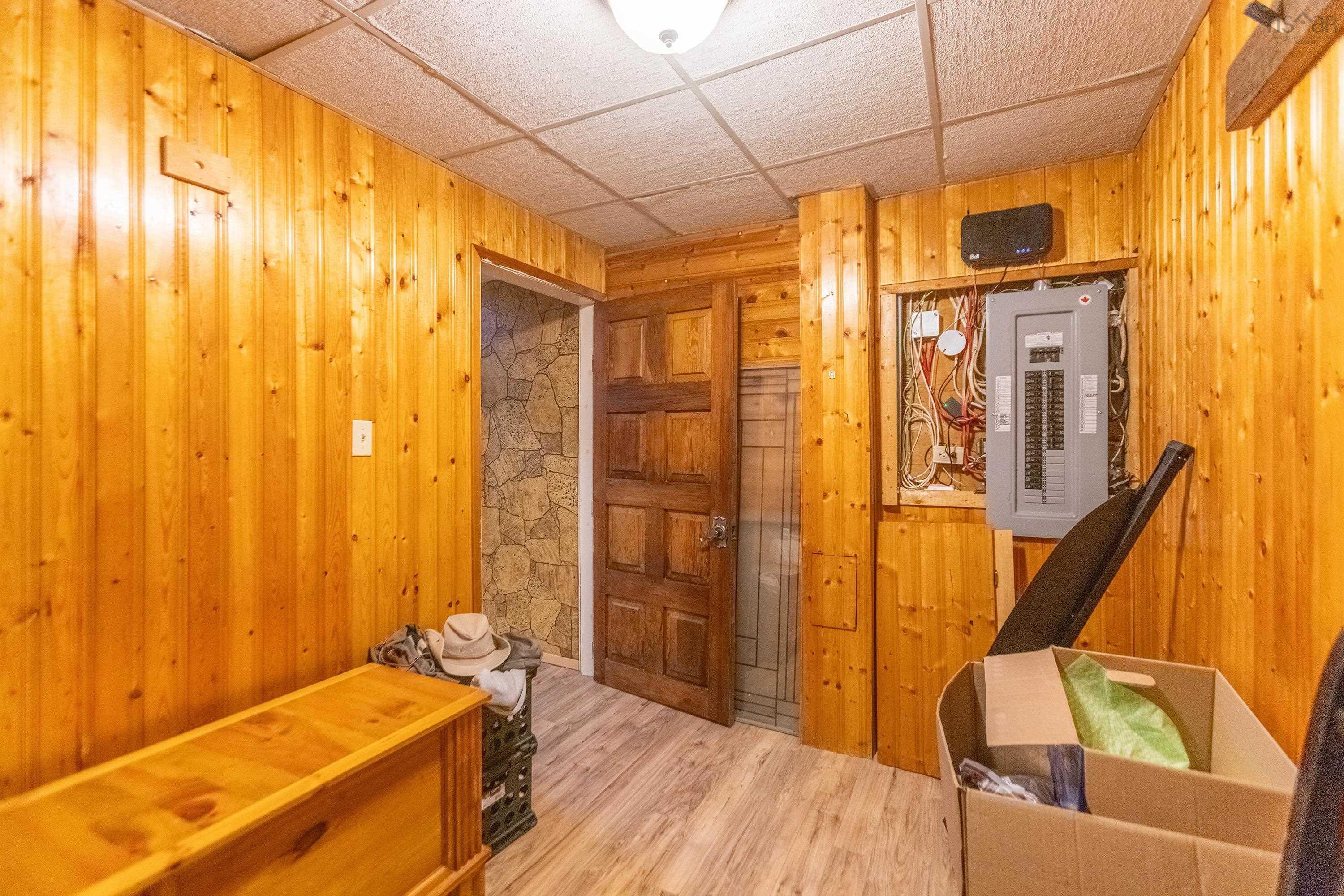 $299,900.00: 75 Willow Street, Amherst