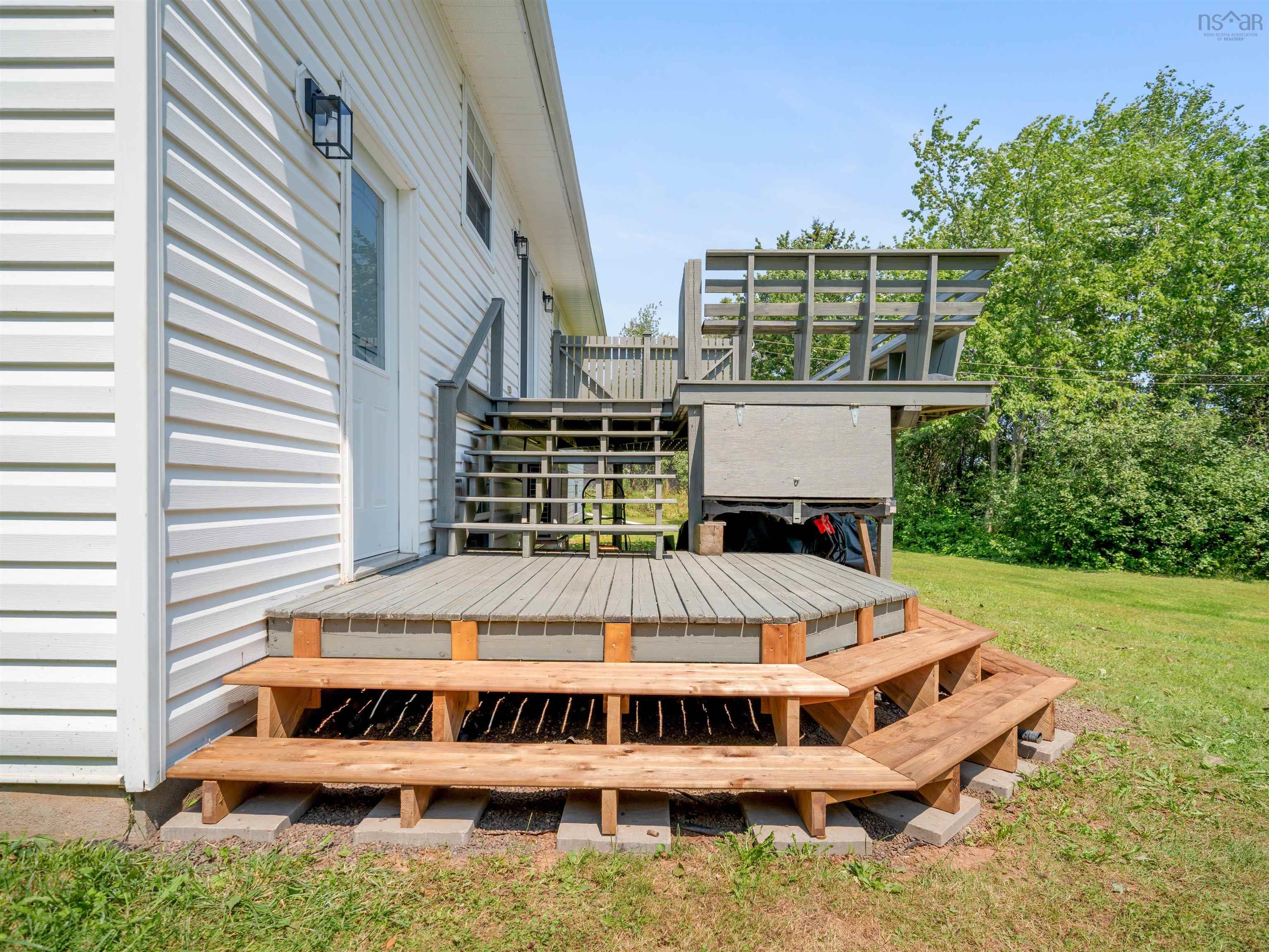 $439,900.00: 86 Nita Drive Drive, Brookside