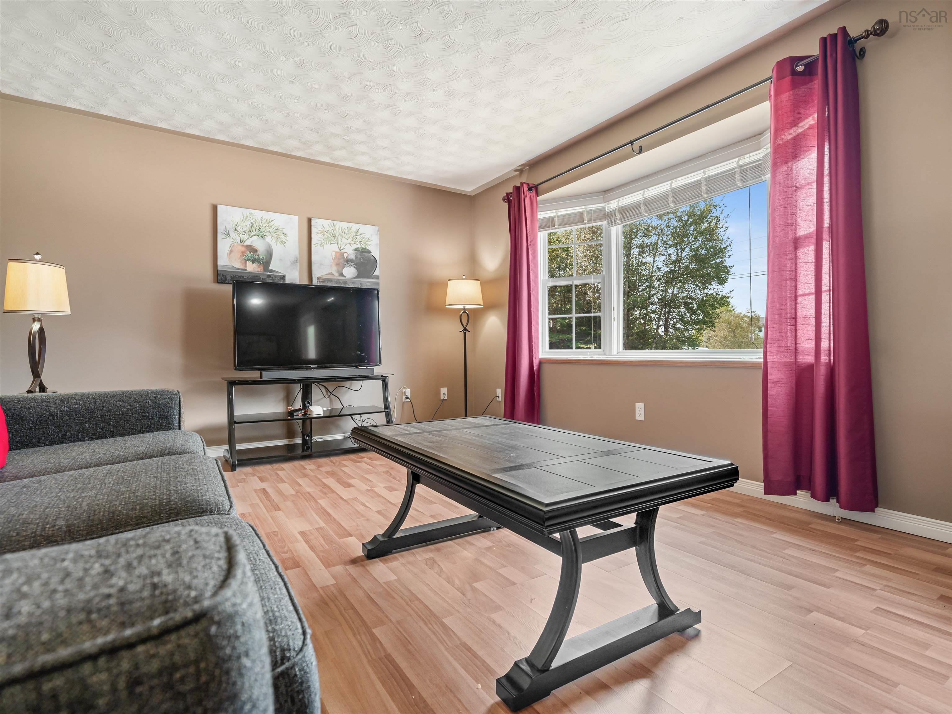 $439,900.00: 86 Nita Drive Drive, Brookside