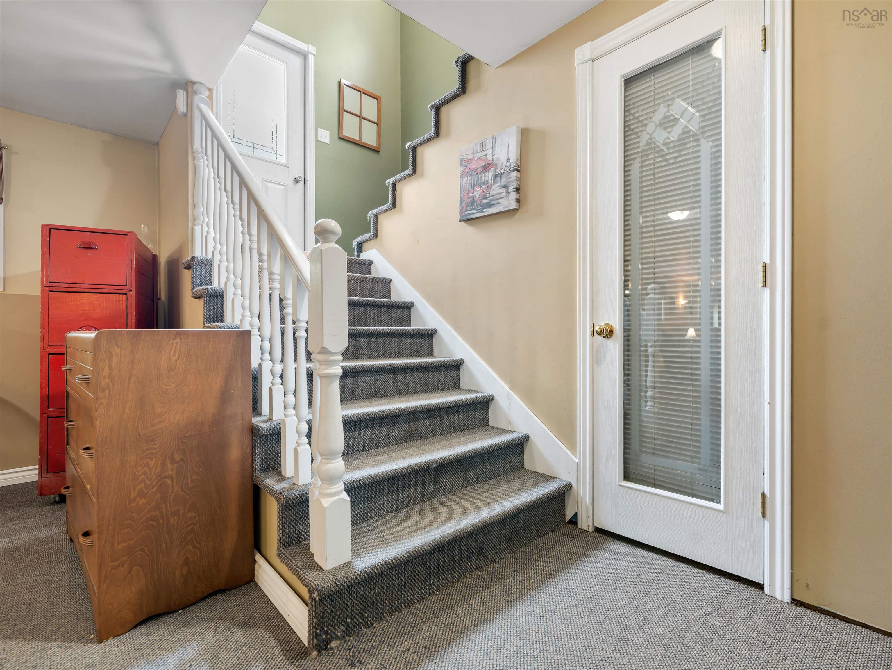$439,900.00: 86 Nita Drive Drive, Brookside