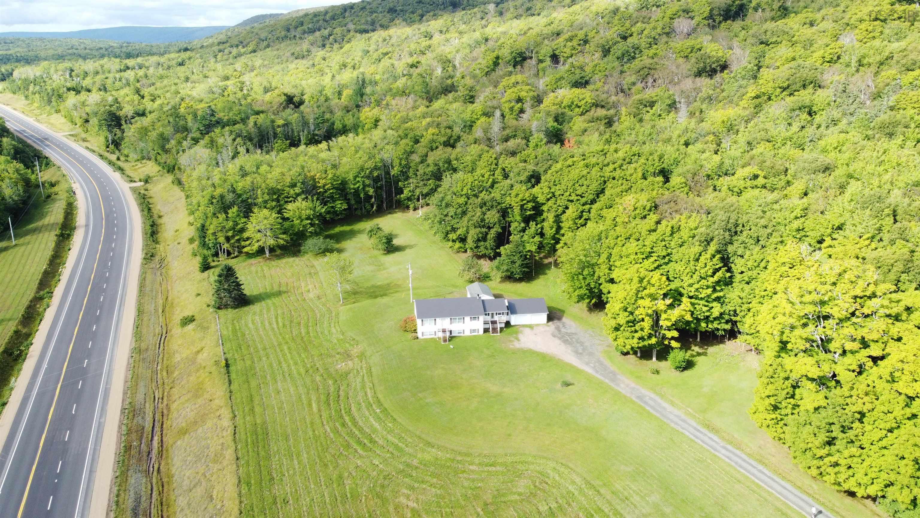 $550,000.00: 5679 Highway 105 Highway, Melford