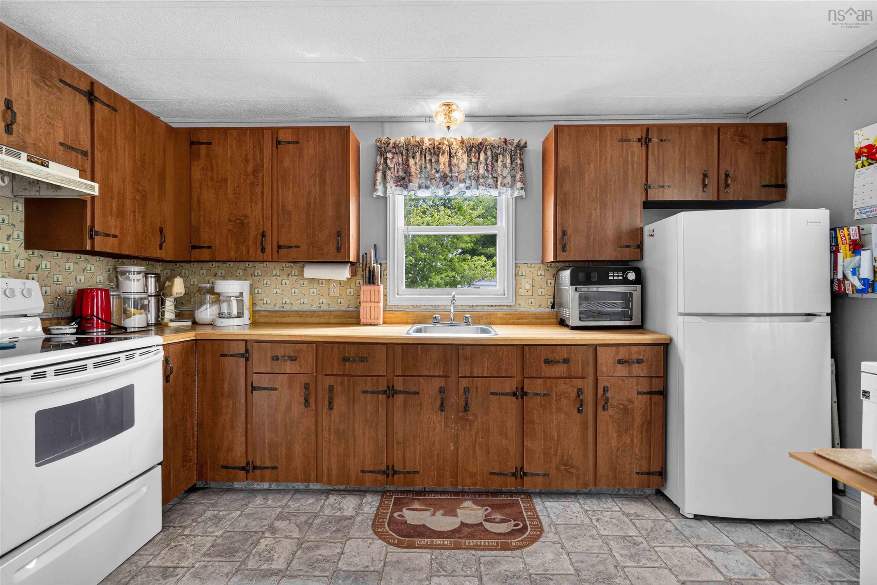 735 Fern Drive, Beaver Bank, NS (MLS 202620005)