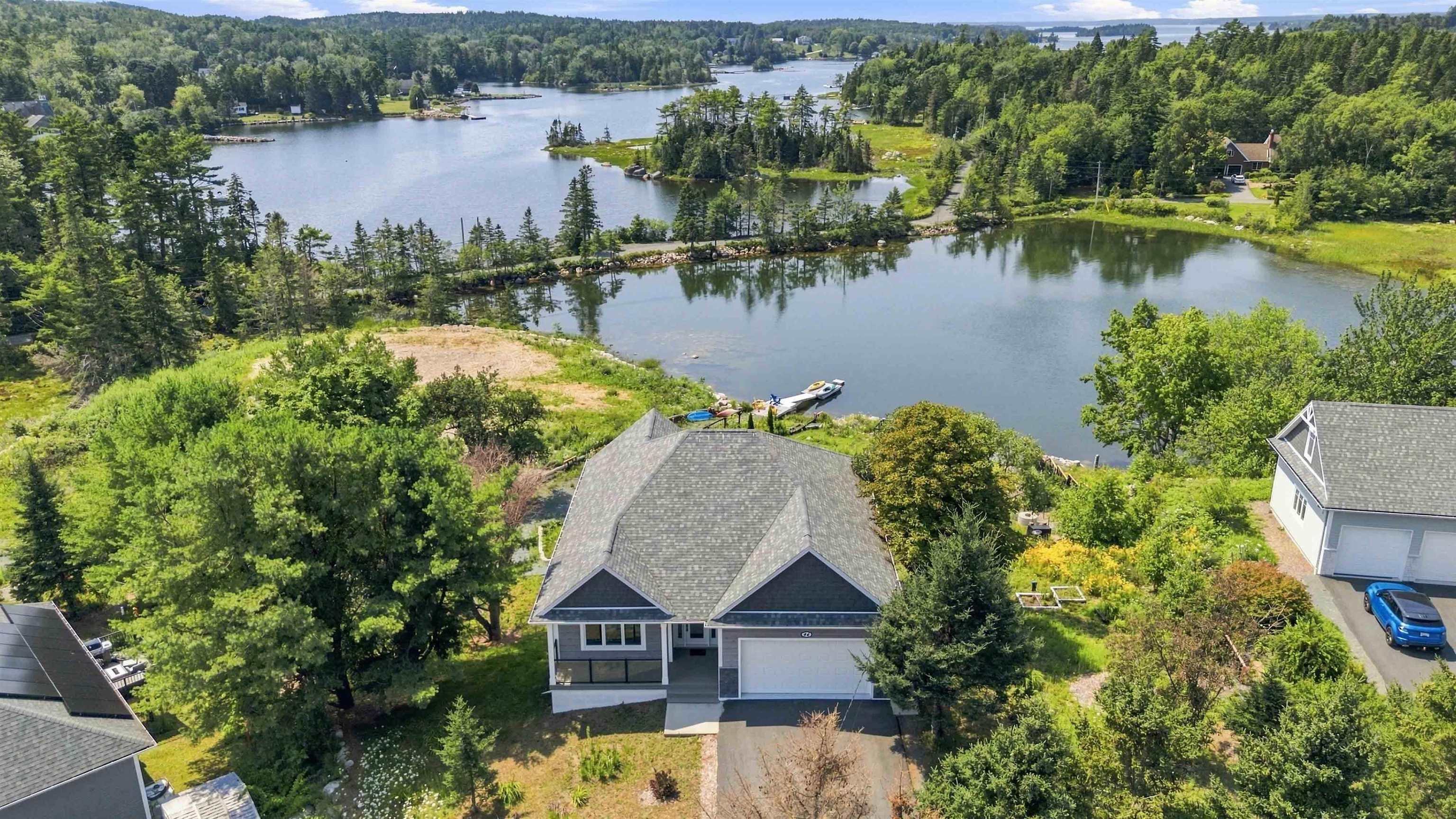44 Whynachts Point Road photo #3