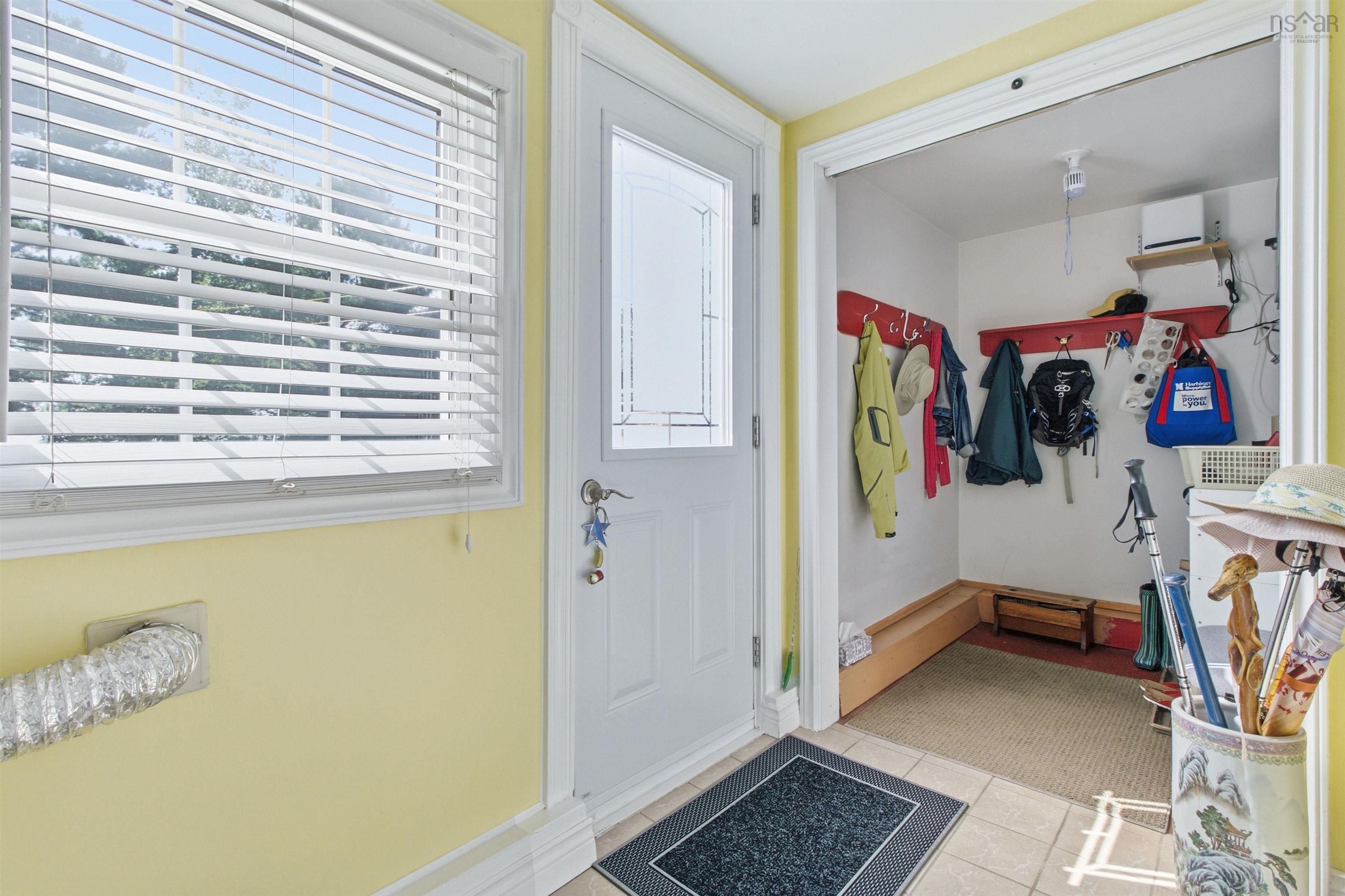 $459,900.00: 8 Lakeview Drive, Windsor