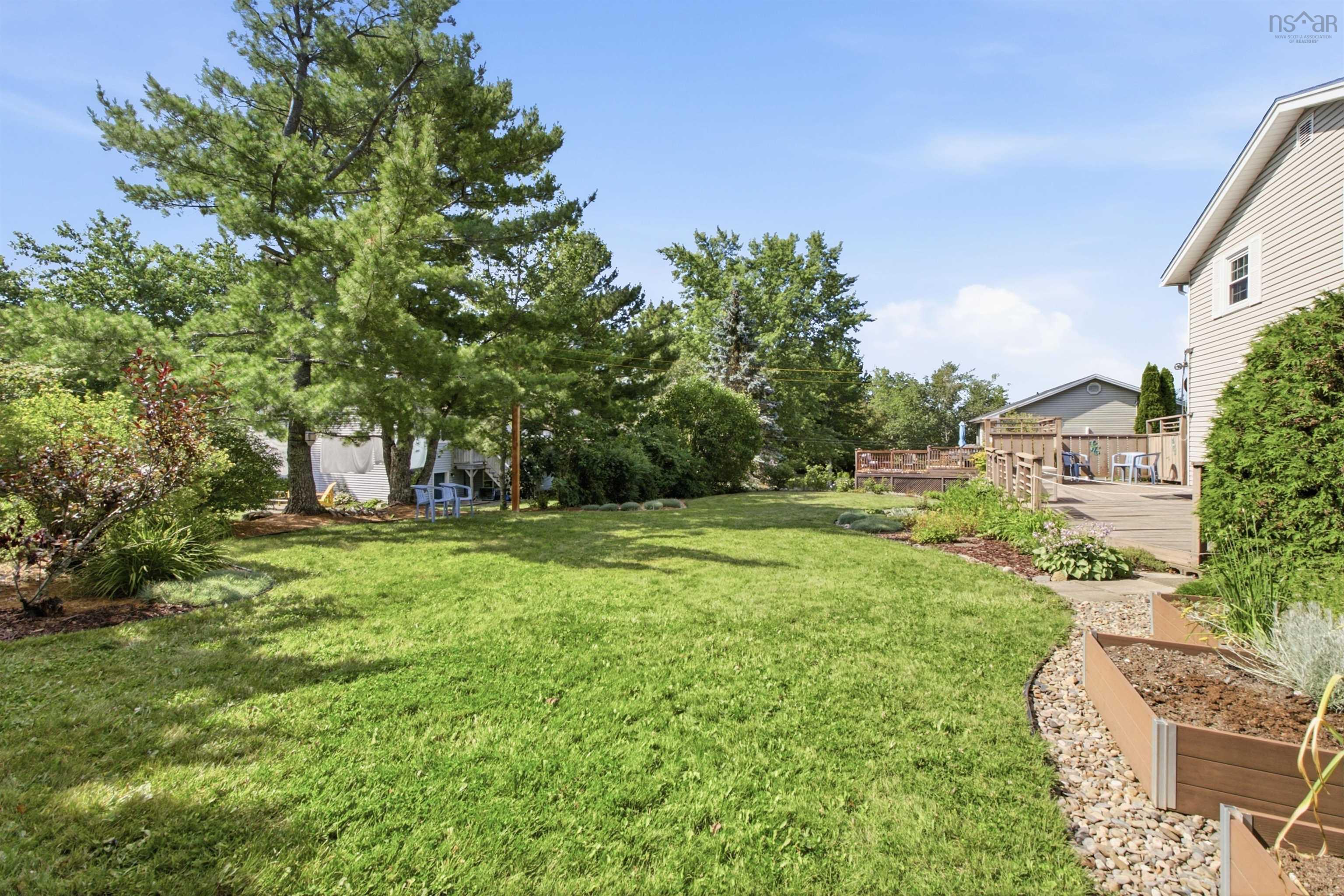 $459,900.00: 8 Lakeview Drive, Windsor