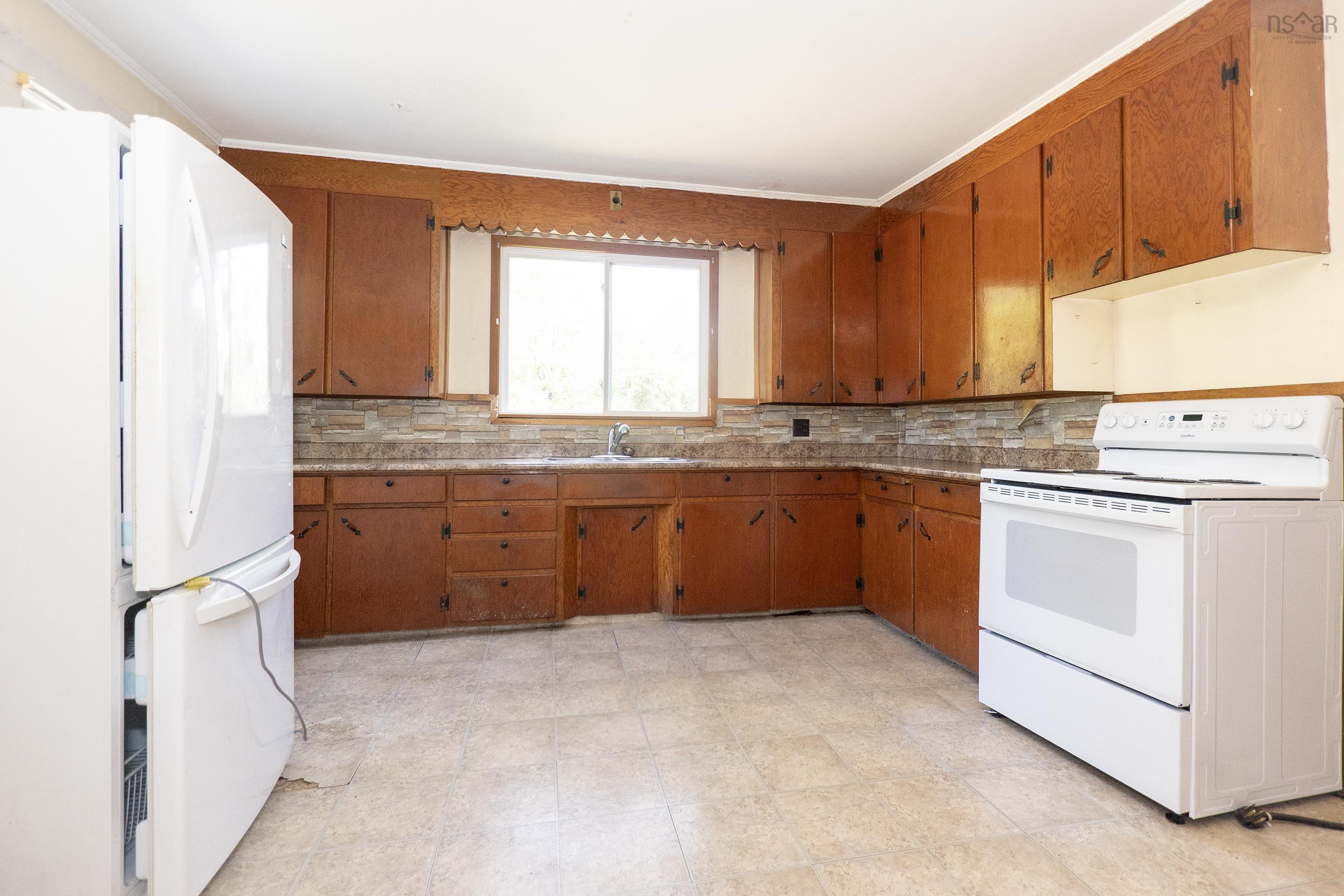 $139,900.00: 614 Southampton Road, Amherst Point