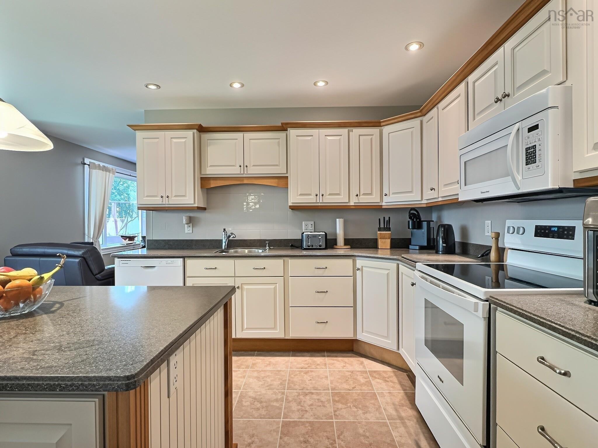 $599,000.00: 39 Lacy Anne Avenue, Enfield