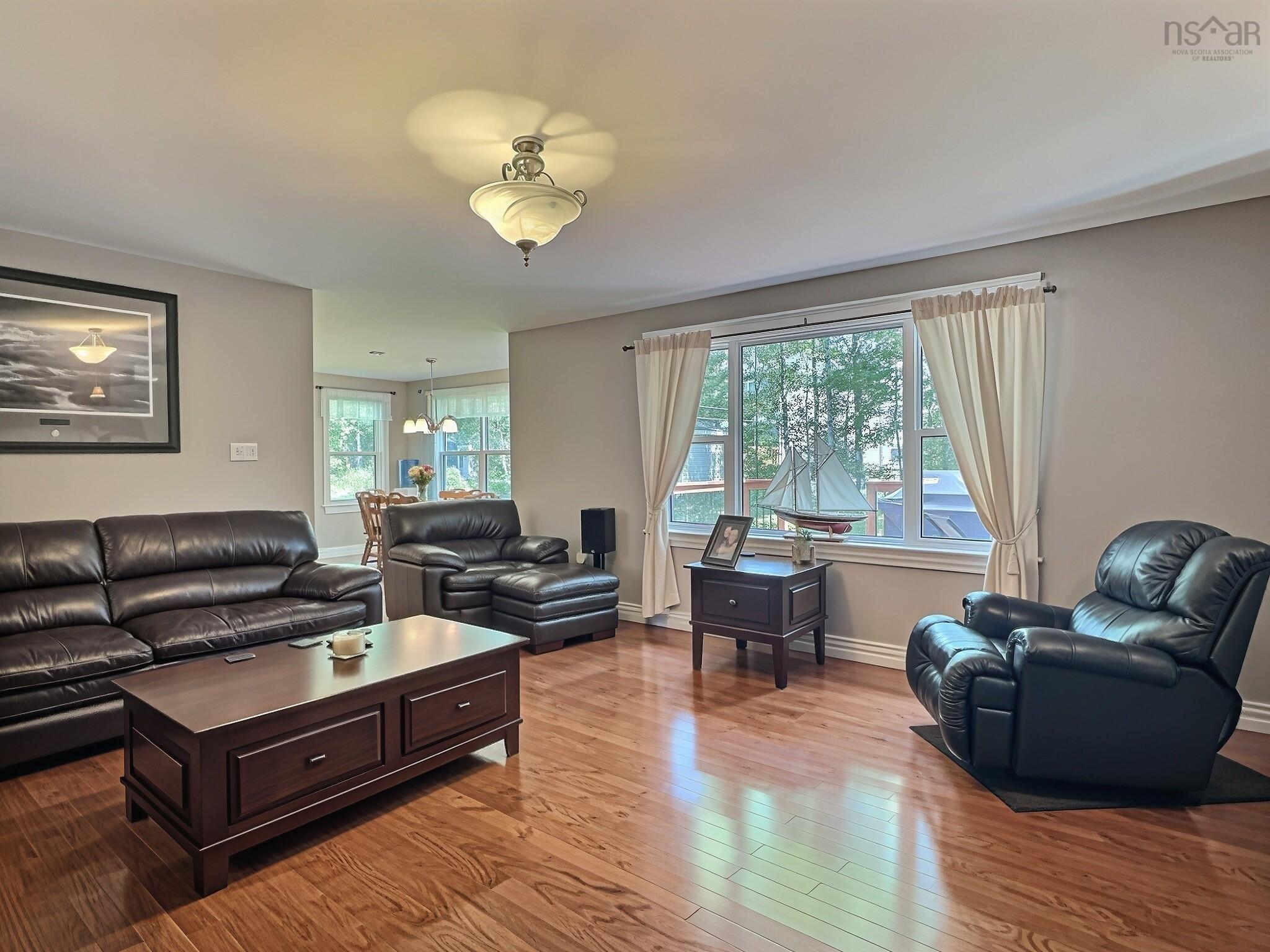 $599,000.00: 39 Lacy Anne Avenue, Enfield