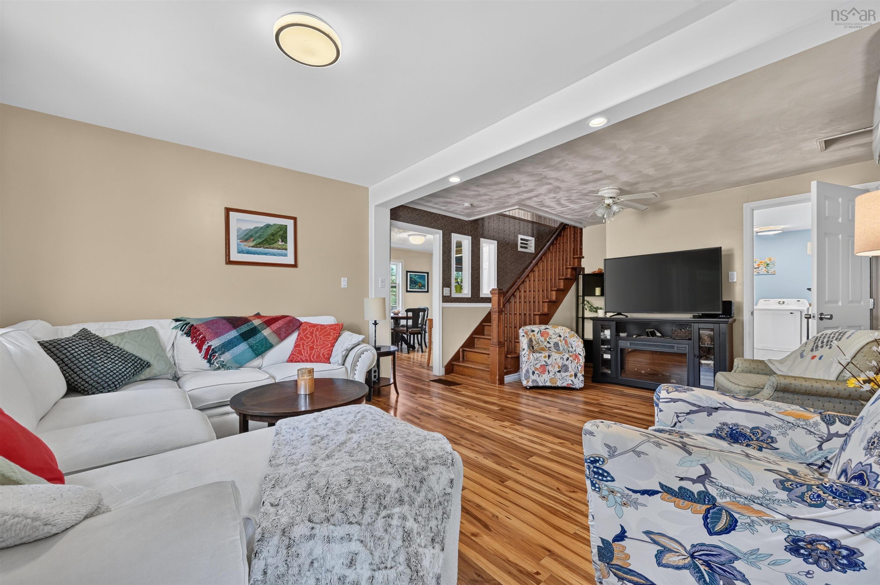$275,000.00: 29182 Cabot Trail, Cape North