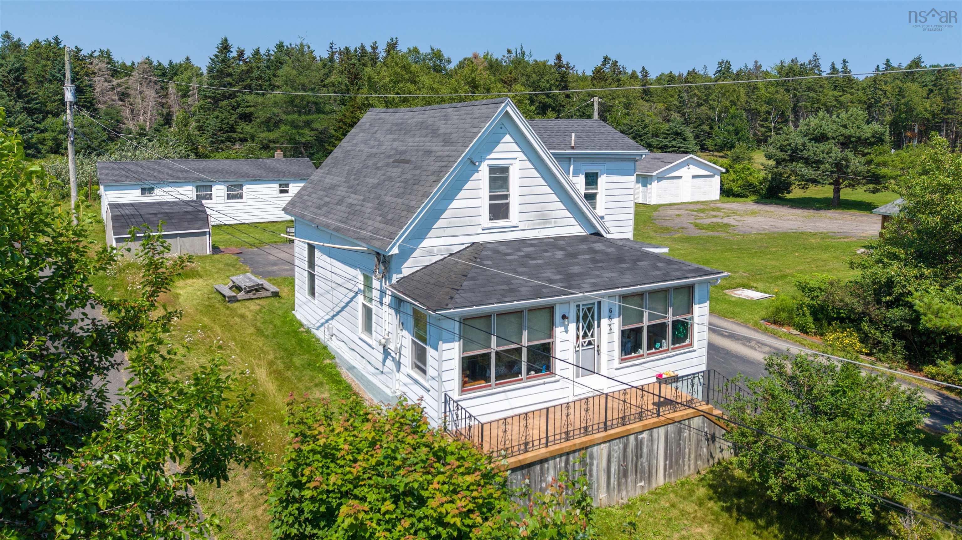 $214,900.00: 652 Shore Road, Sydney Mines