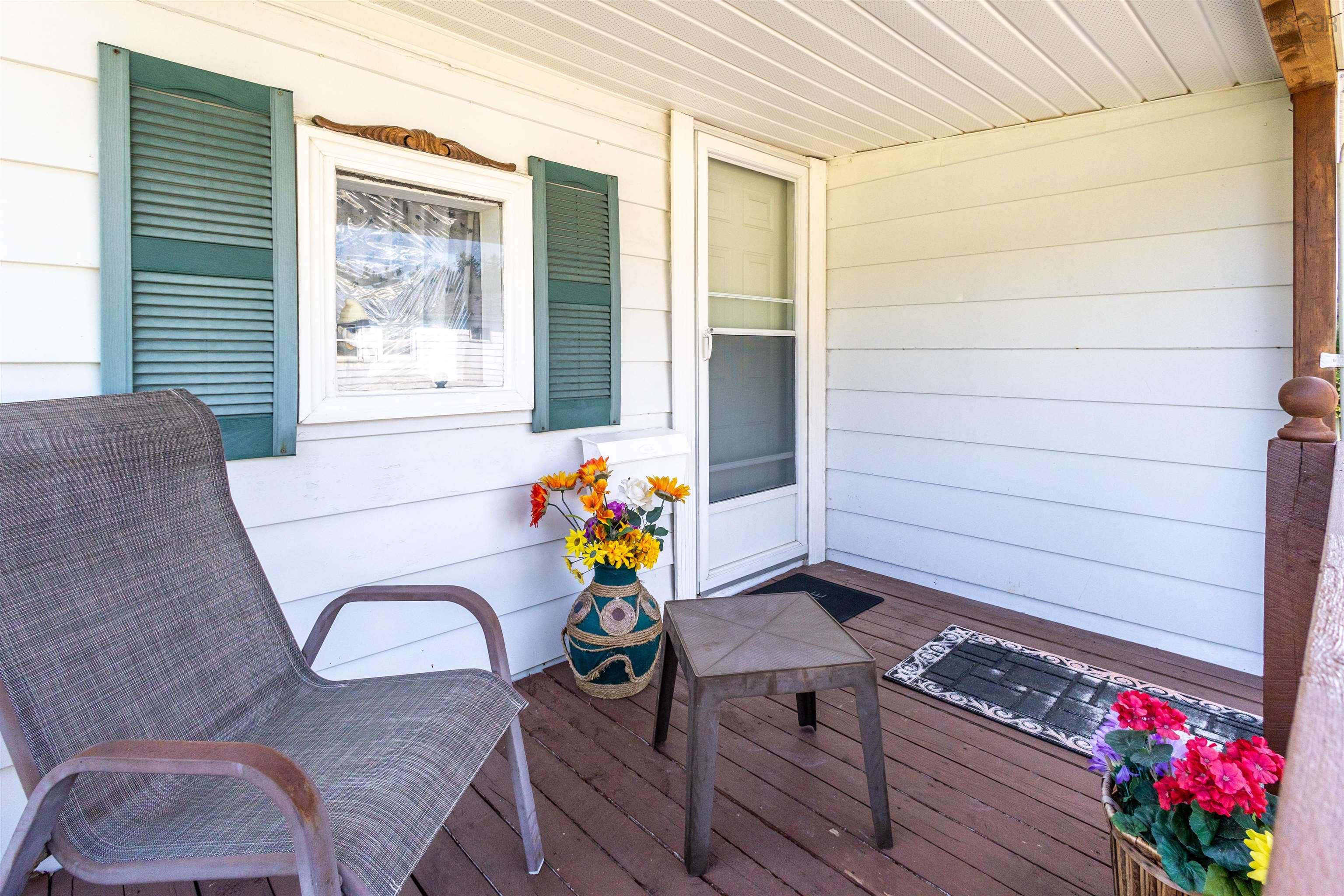 $214,900.00: 652 Shore Road, Sydney Mines
