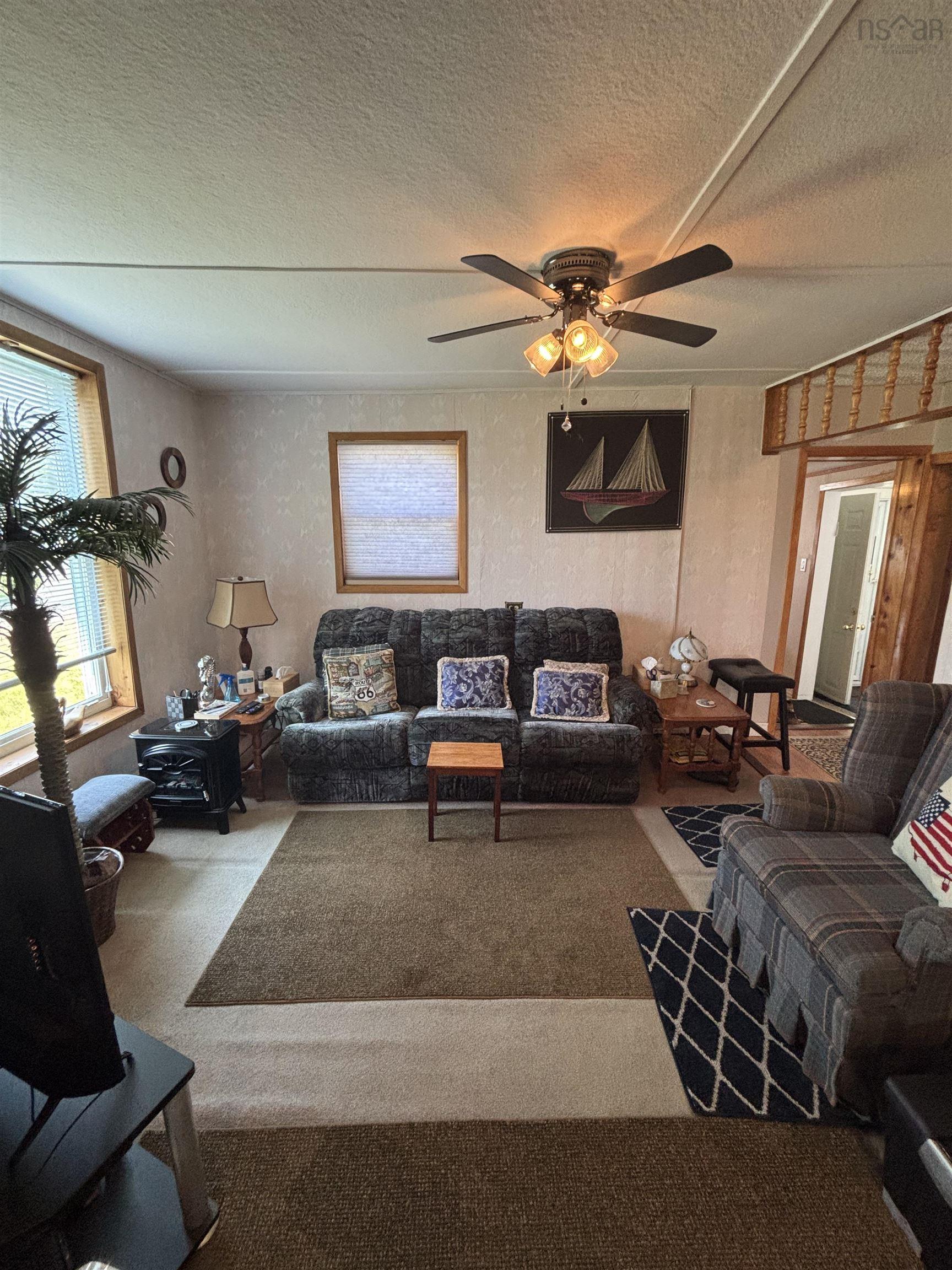 $214,900.00: 652 Shore Road, Sydney Mines