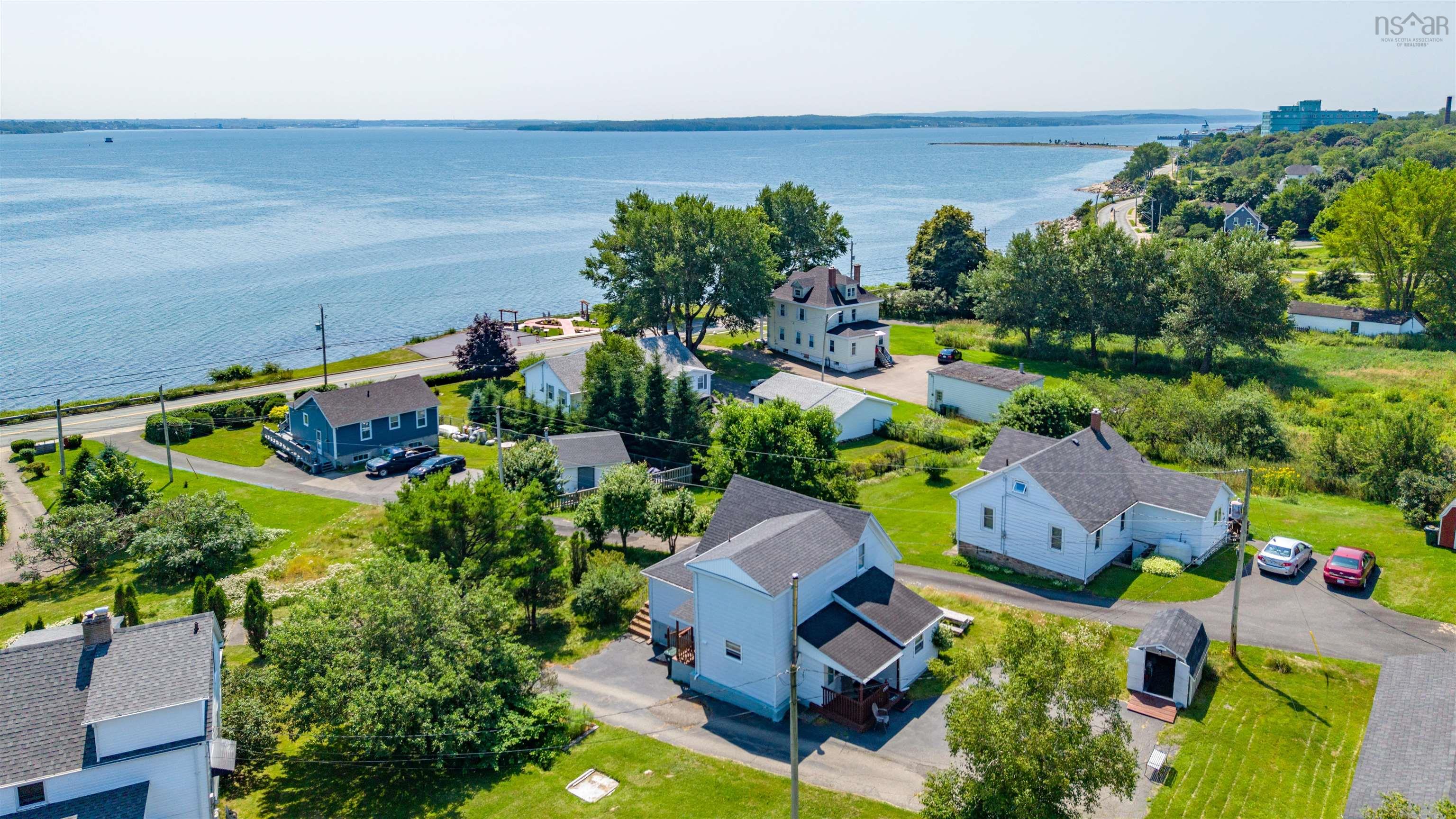 $214,900.00: 652 Shore Road, Sydney Mines